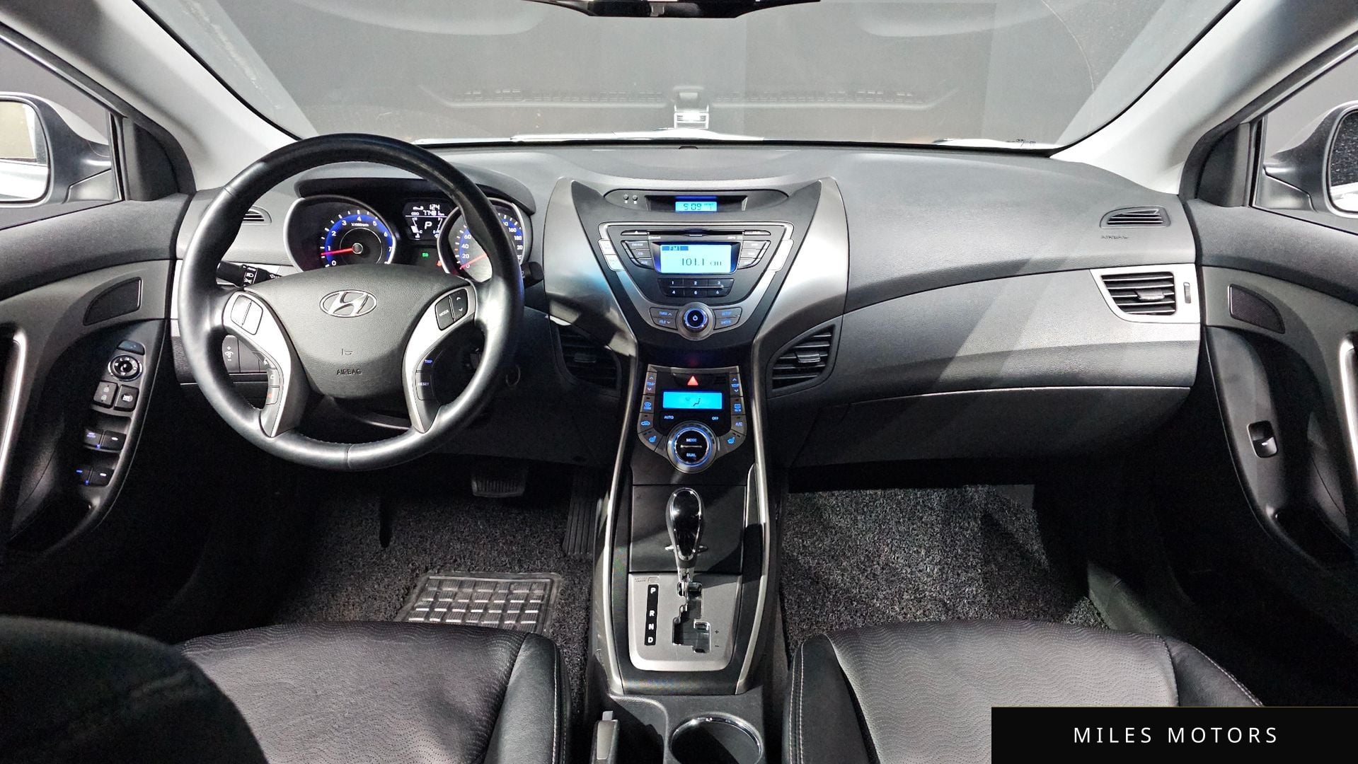 Hyundai AVANTE 2013 — миниатюра 7