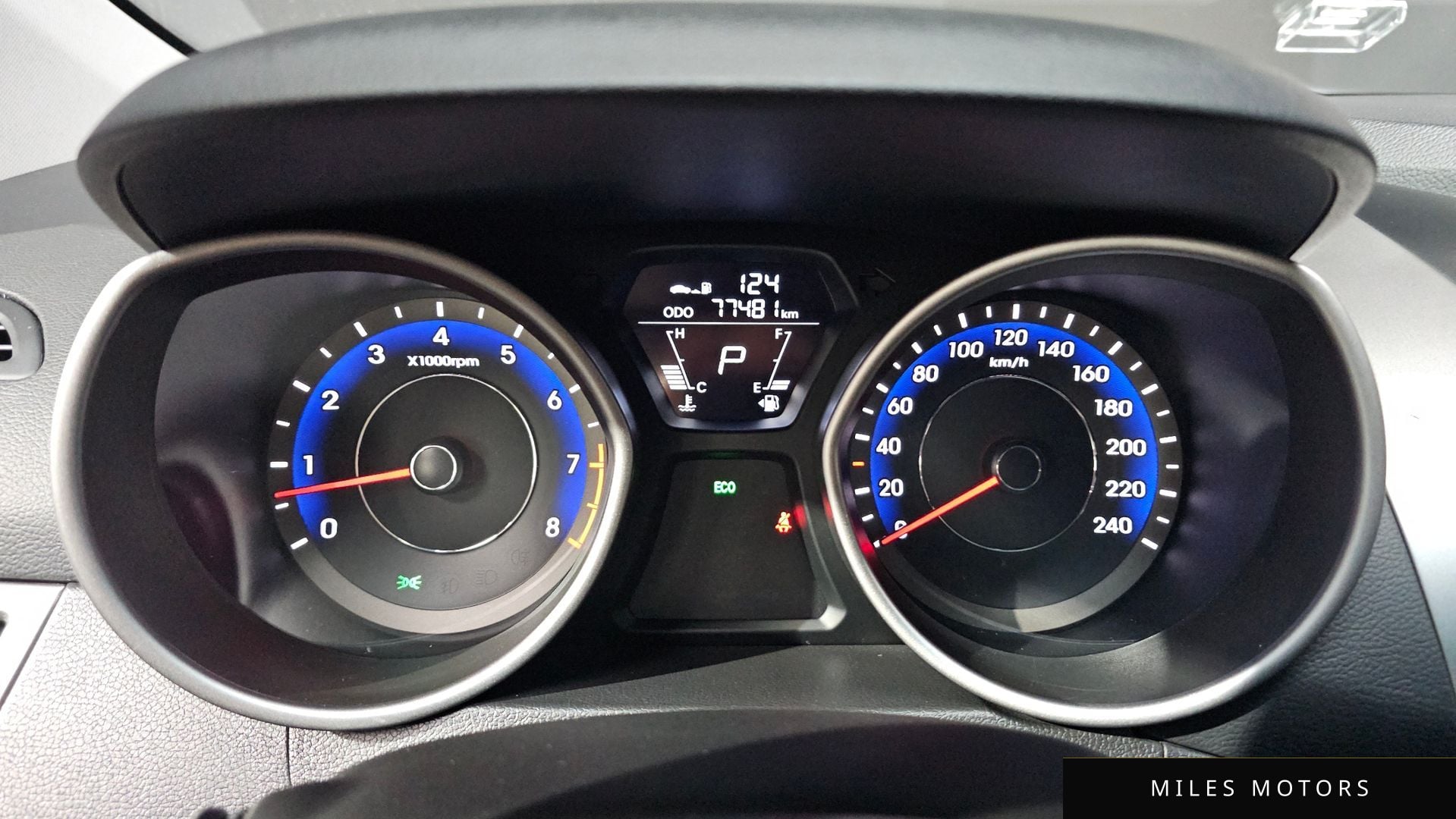 Hyundai AVANTE 2013 — миниатюра 8