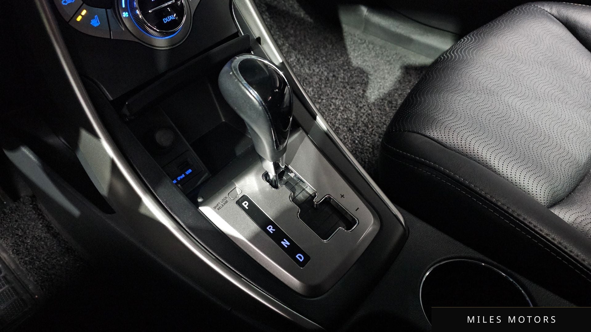 Hyundai AVANTE 2013 — миниатюра 9