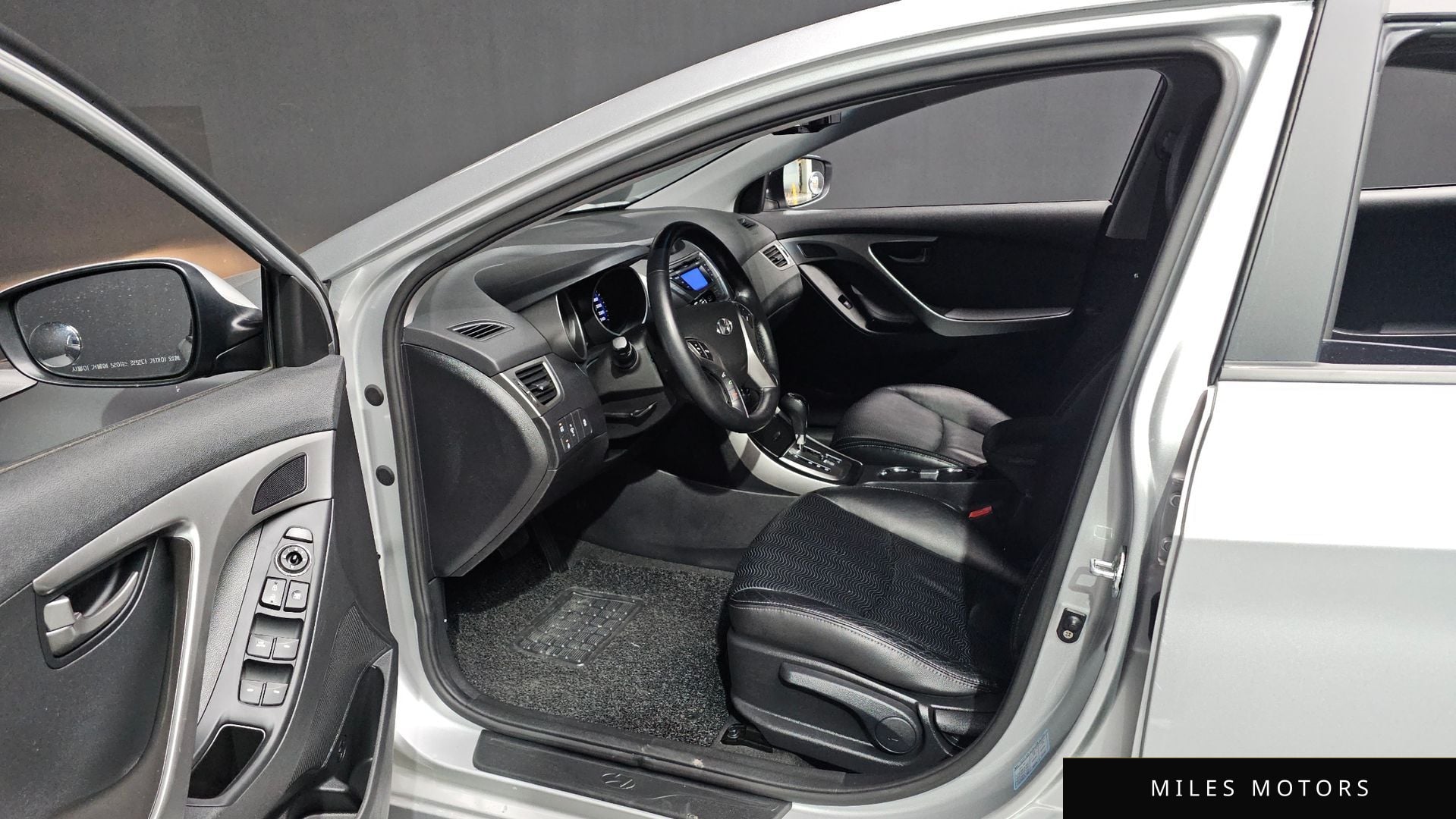 Hyundai AVANTE 2013 — миниатюра 10