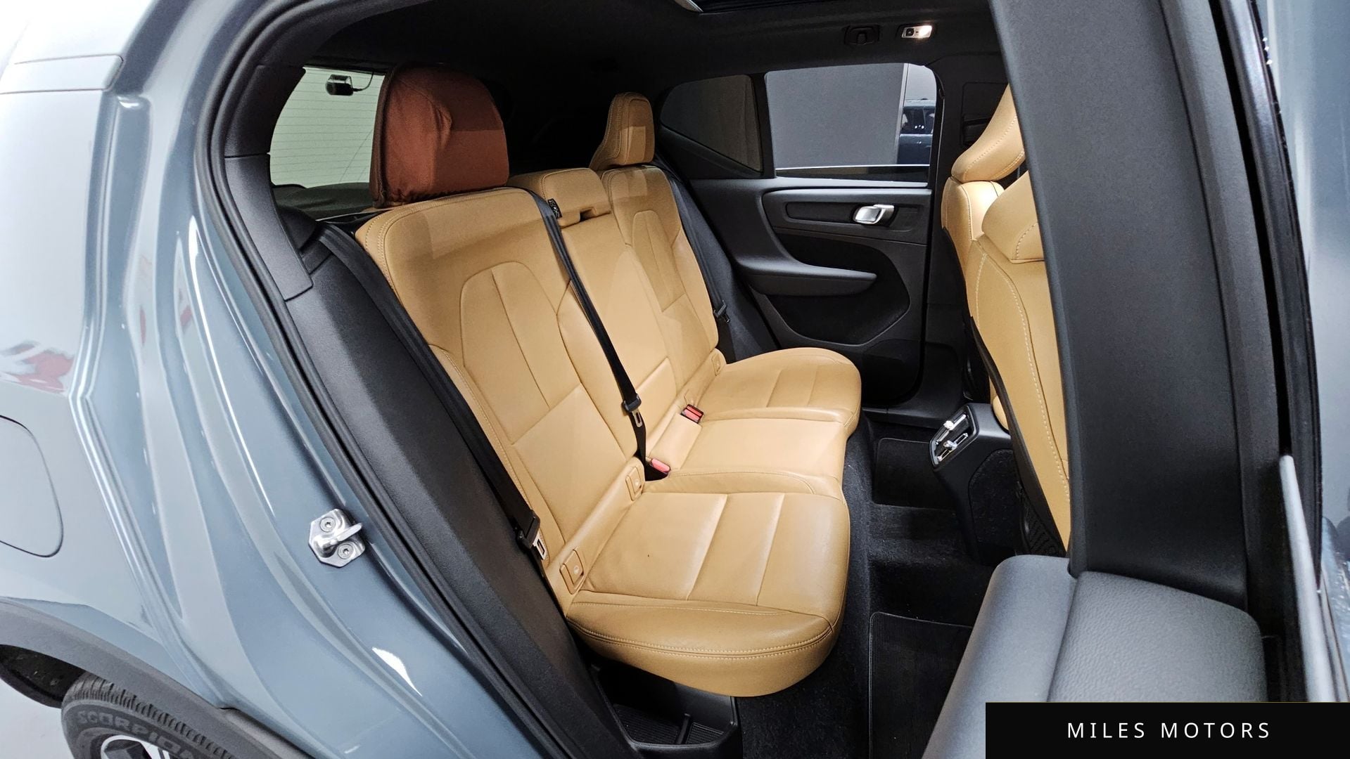 Volvo XC40 2021 — миниатюра 11