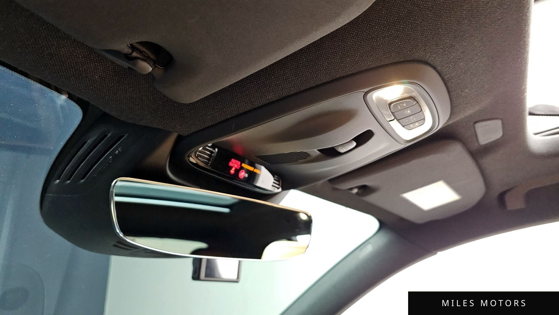 Volvo XC40 2021 — миниатюра 12