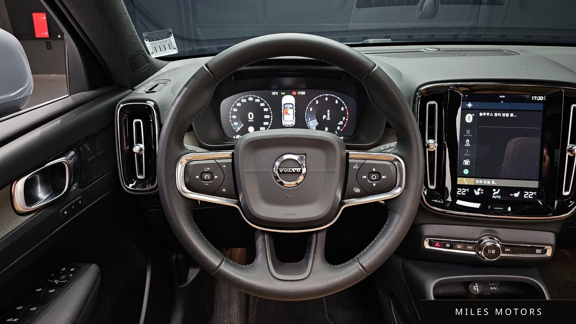 Volvo XC40 2021 — миниатюра 13