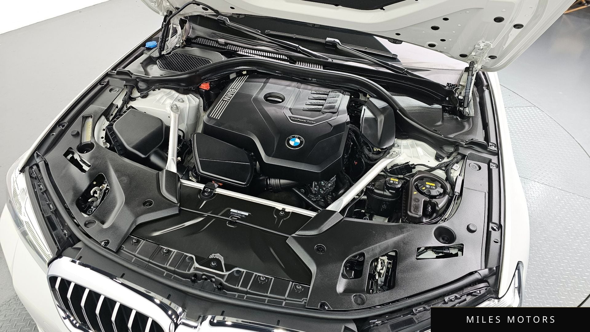 BMW 5 Series (G30) 2021 — миниатюра 6