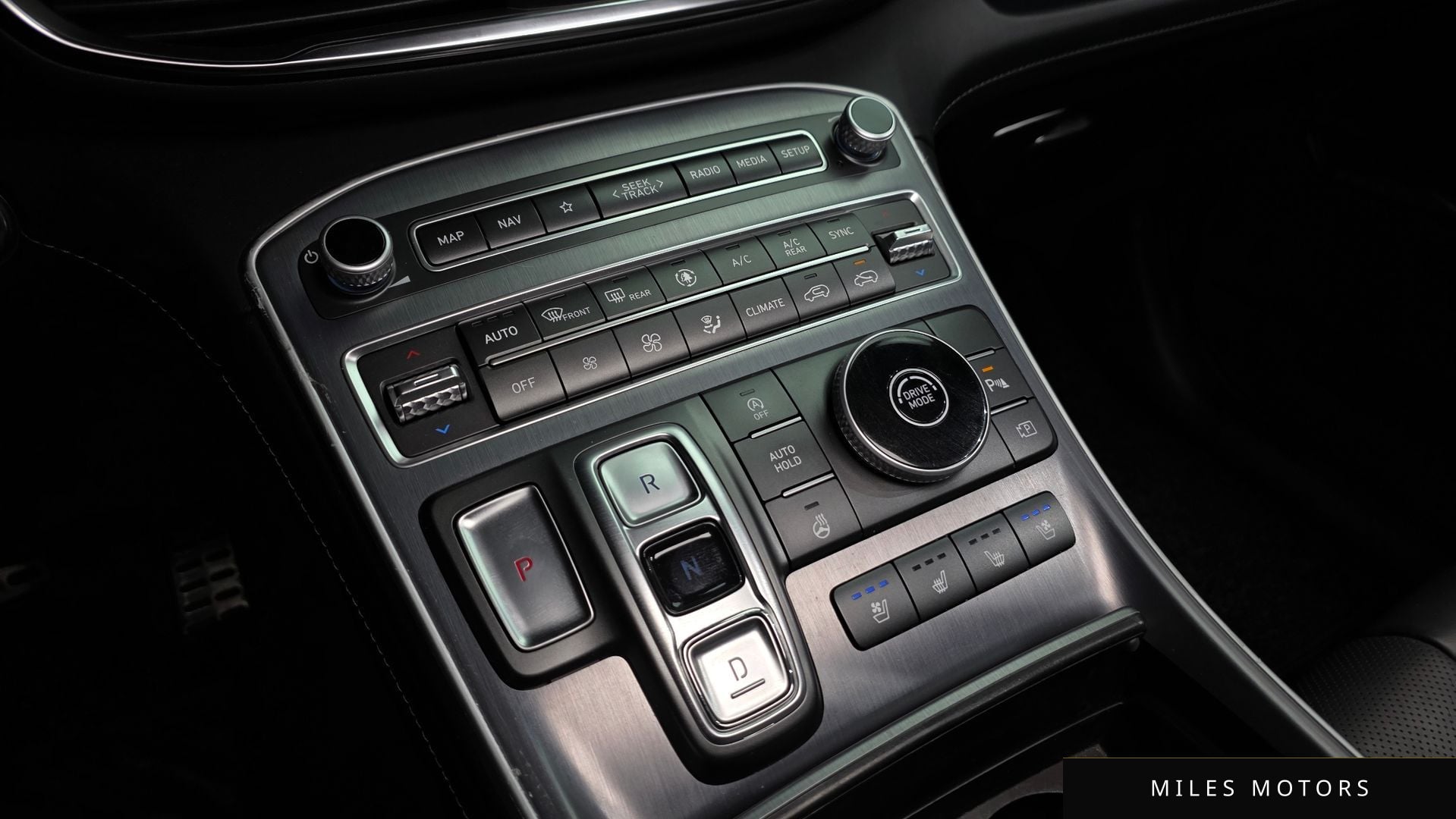 Hyundai Santafe 2023 — миниатюра 9