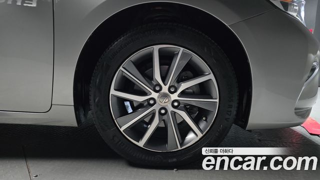 Лексус ES300h 2016 — миниатюра 5