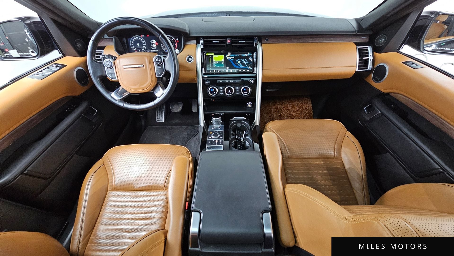 Land Rover Discovery 2018 — миниатюра 7