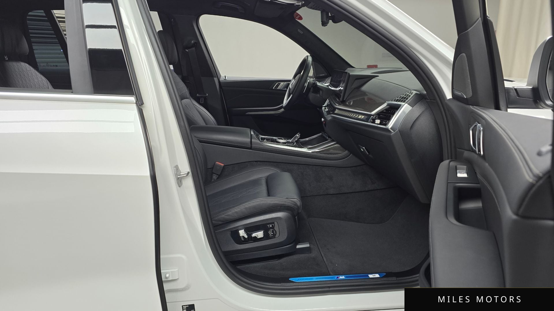 BMW X7 (G07) 2025 — миниатюра 11