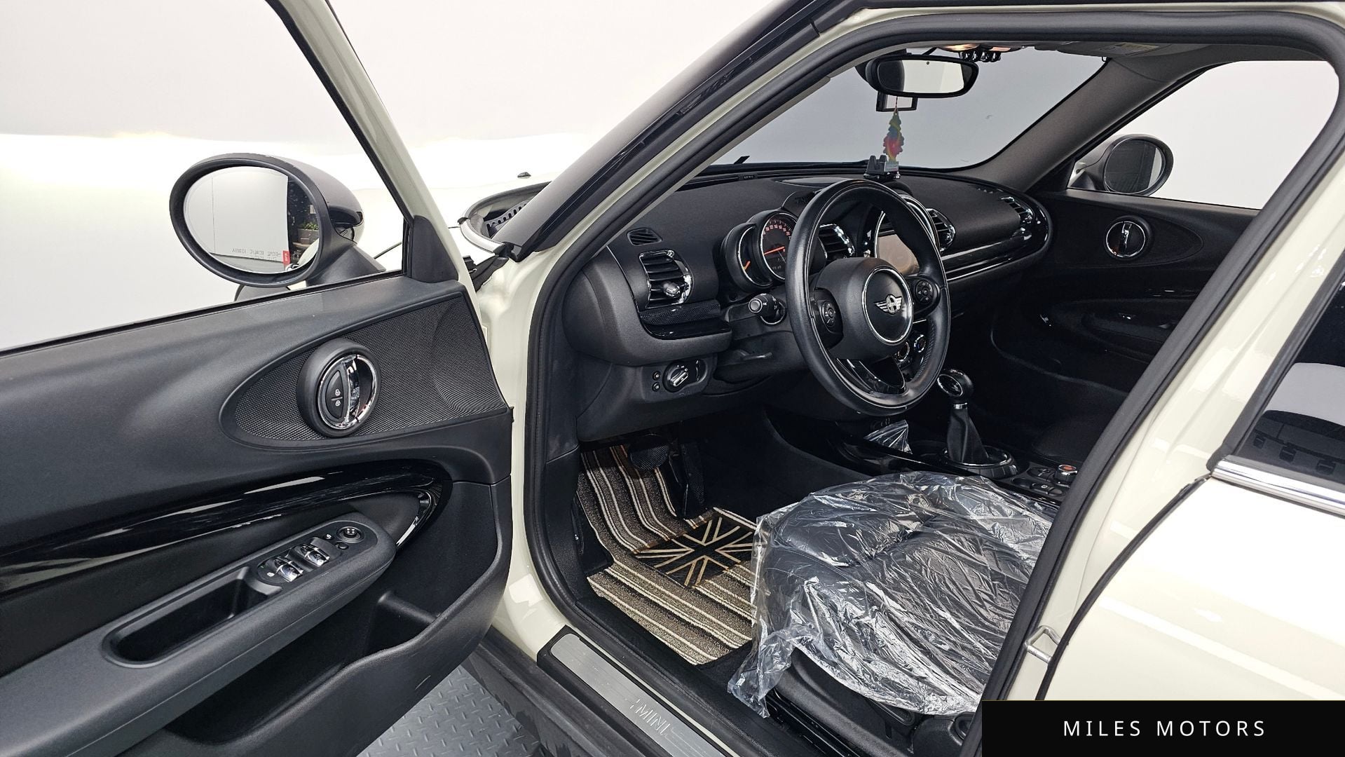 MINI Clubman 2016 — миниатюра 10