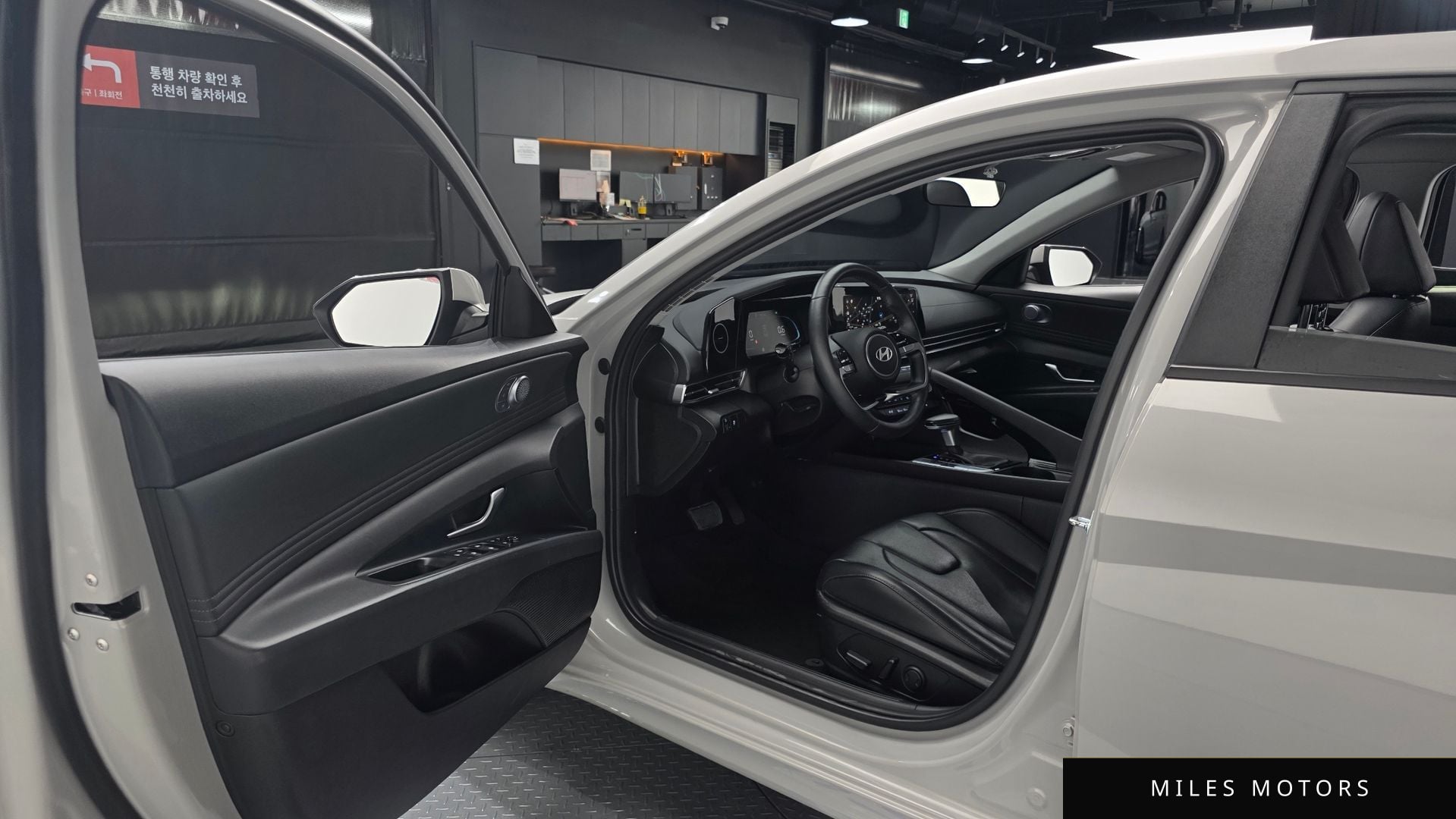 Hyundai AVANTE 2024 — миниатюра 11