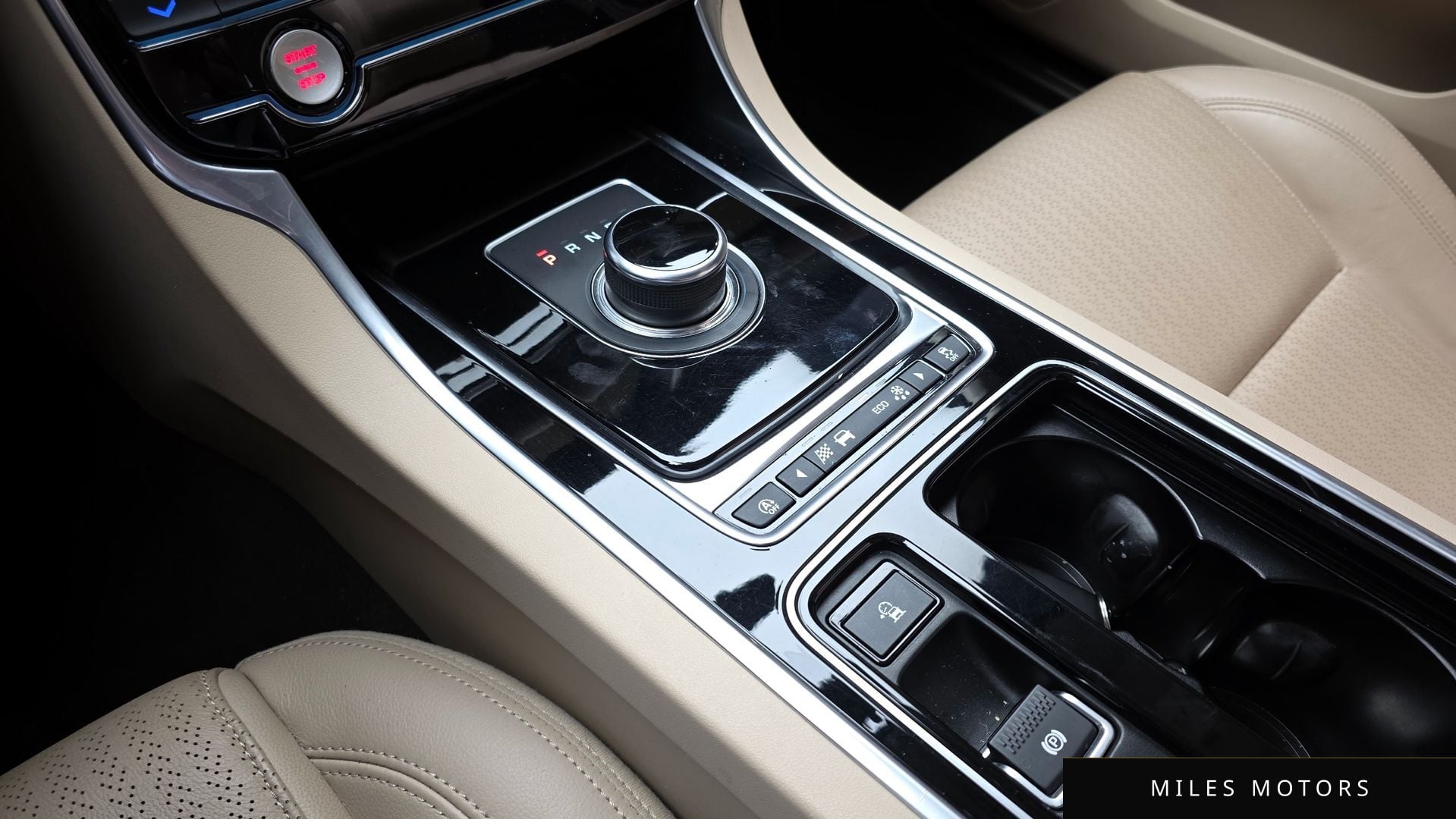 Jaguar XF (X260) 2018 — миниатюра 9