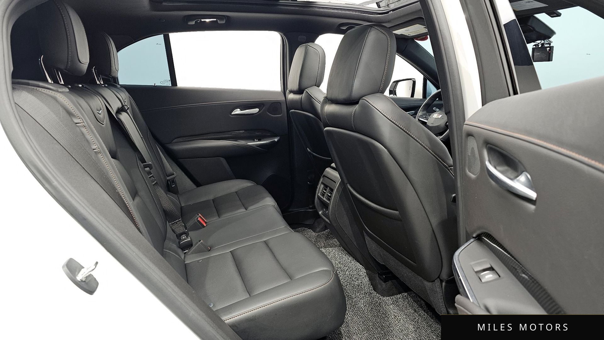 Cadillac XT4 2023 — миниатюра 11