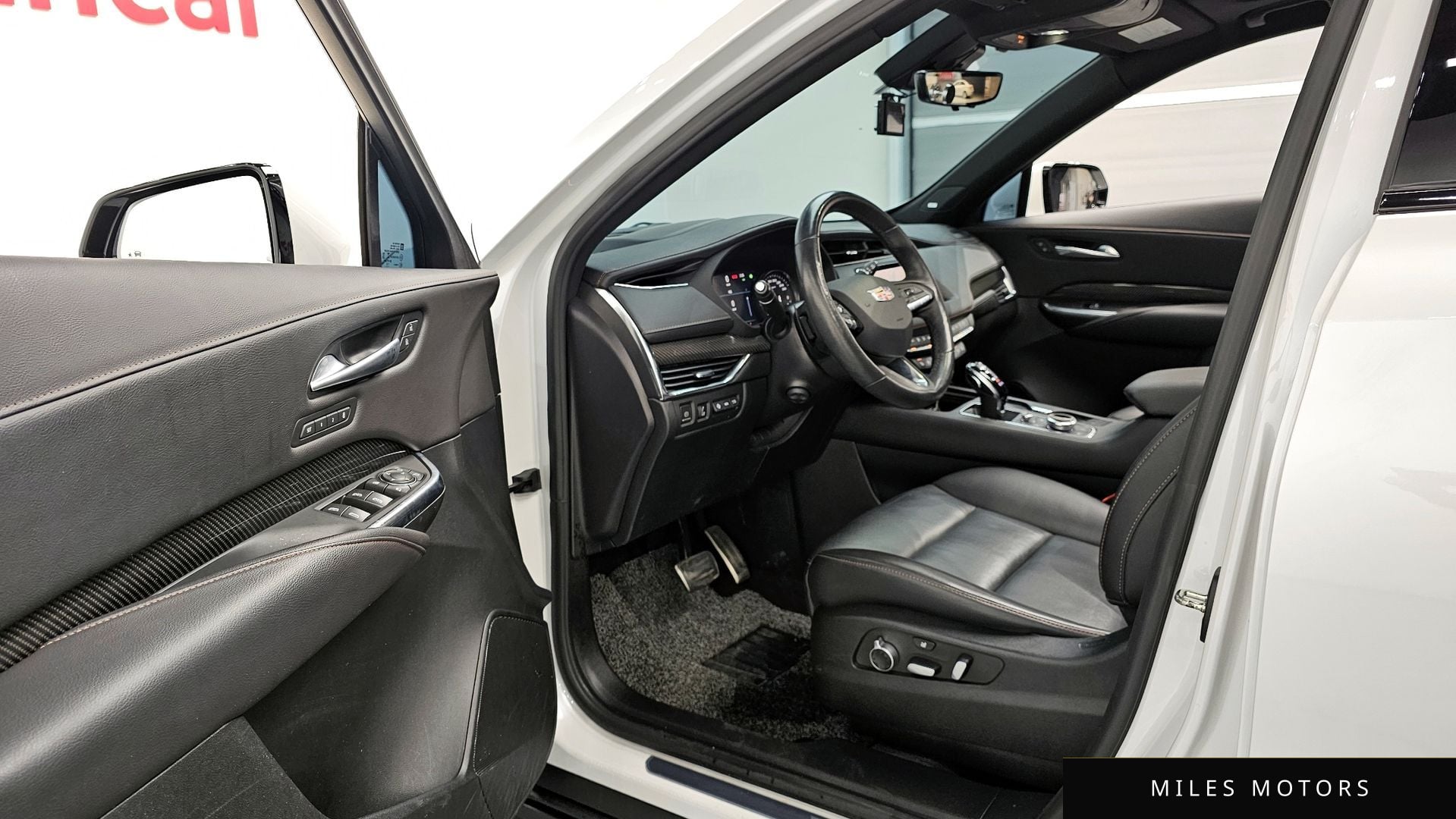 Cadillac XT4 2023 — миниатюра 12