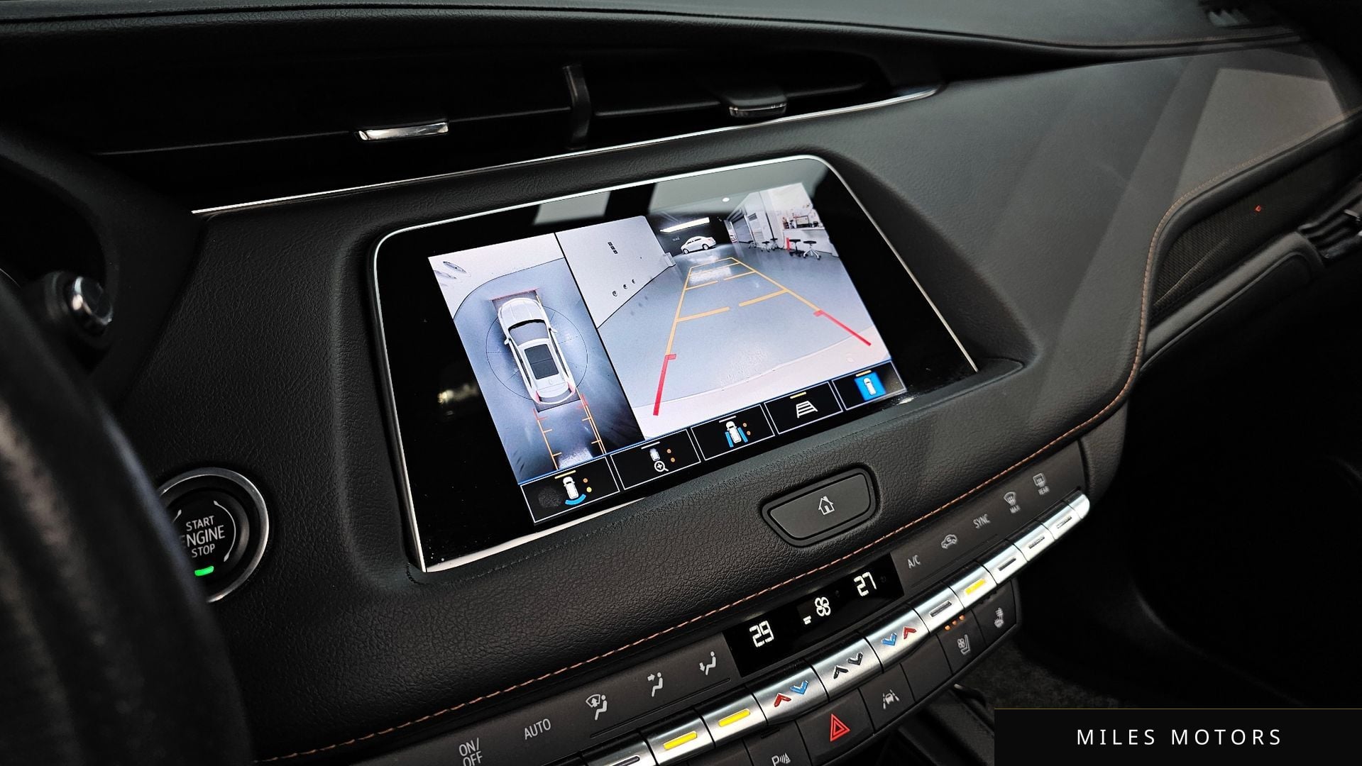 Cadillac XT4 2023 — миниатюра 17