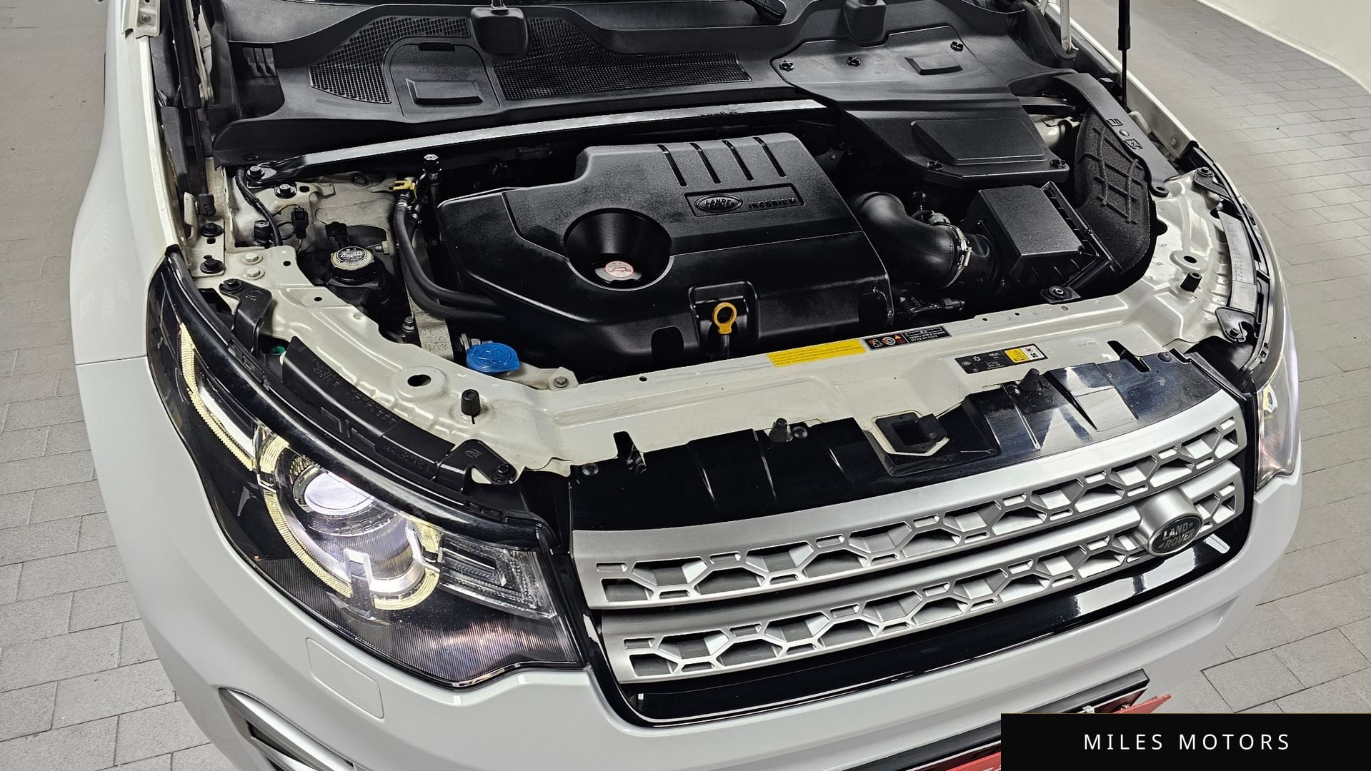 Land Rover Discovery Sport 2016 — миниатюра 6
