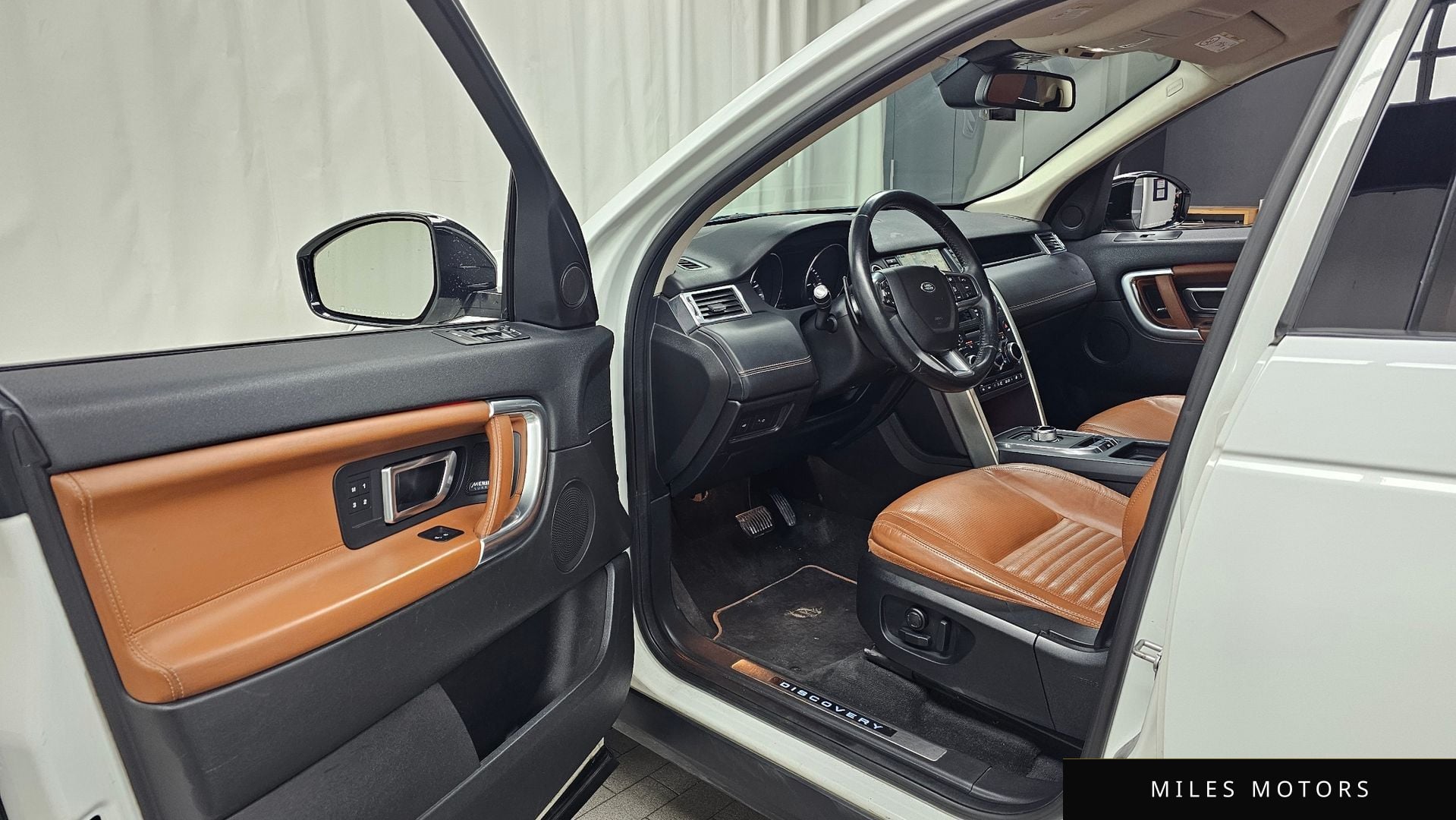 Land Rover Discovery Sport 2016 — миниатюра 10