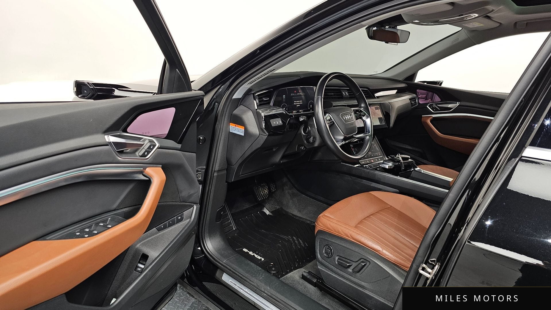 Audi e-tron 2021 — миниатюра 10