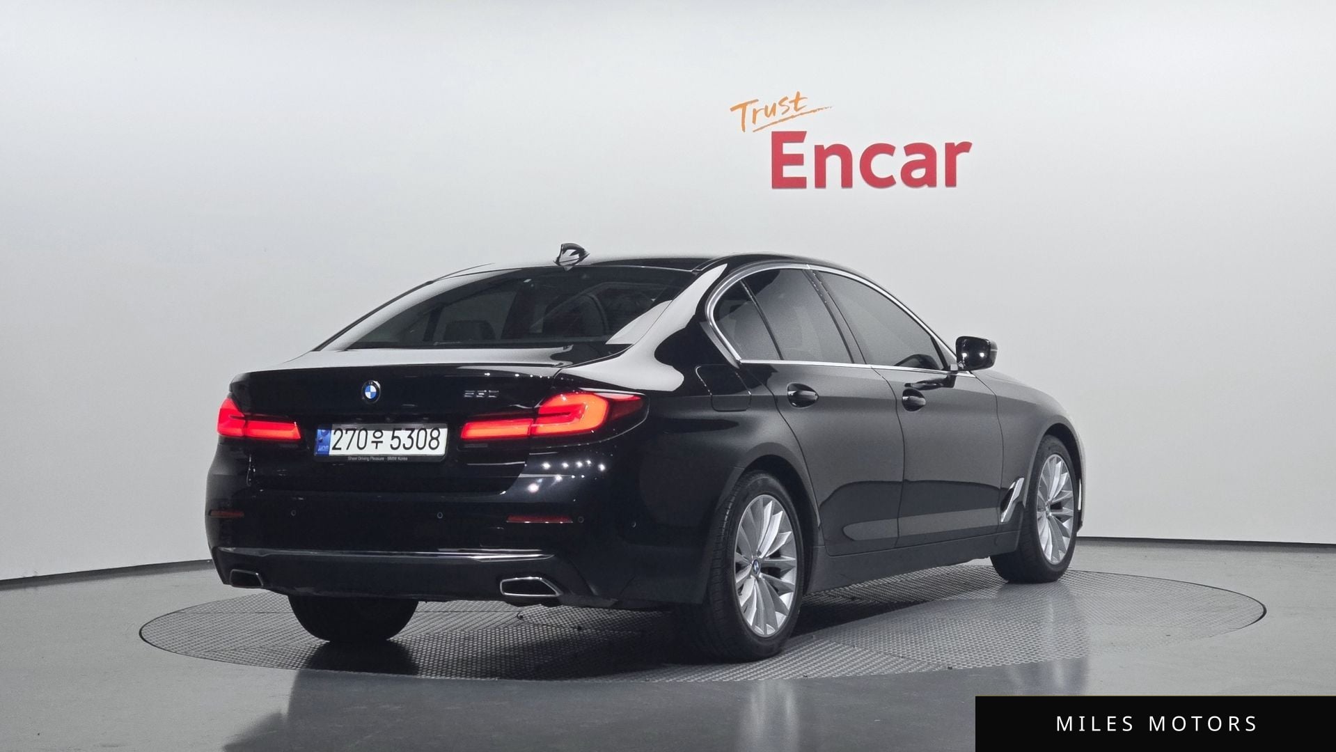 BMW 5시리즈 (G30) 2021 — миниатюра 2