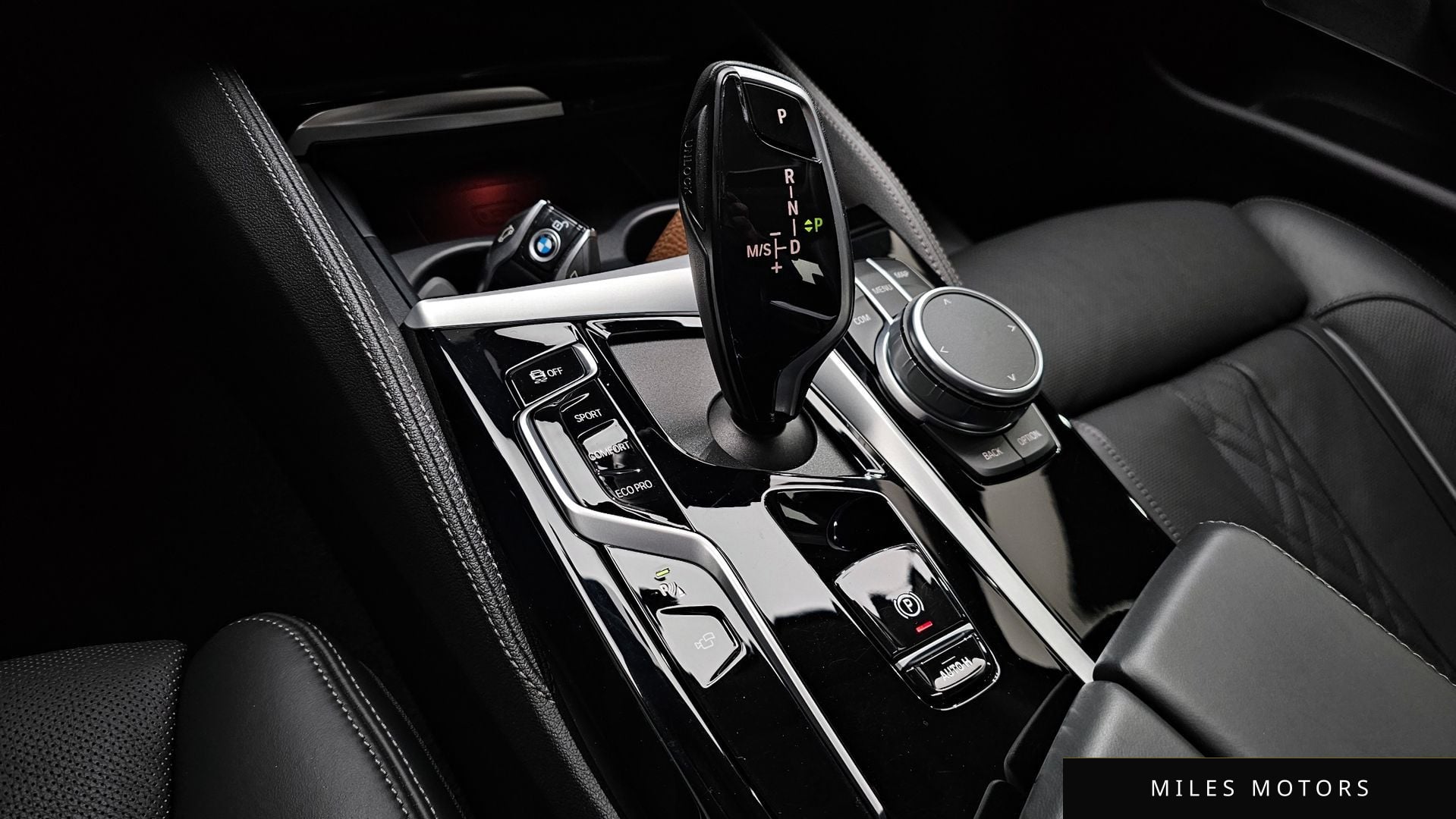 BMW 5시리즈 (G30) 2021 — миниатюра 9