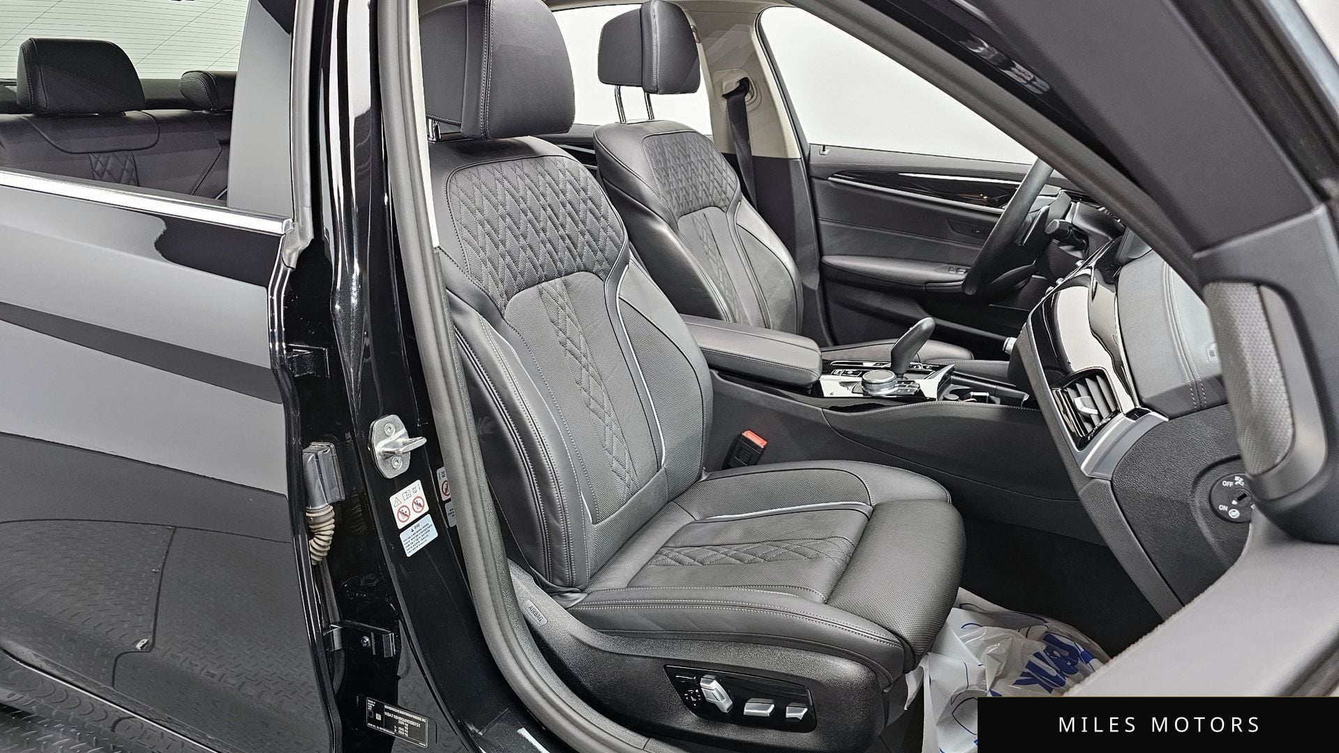 BMW 5시리즈 (G30) 2021 — миниатюра 10