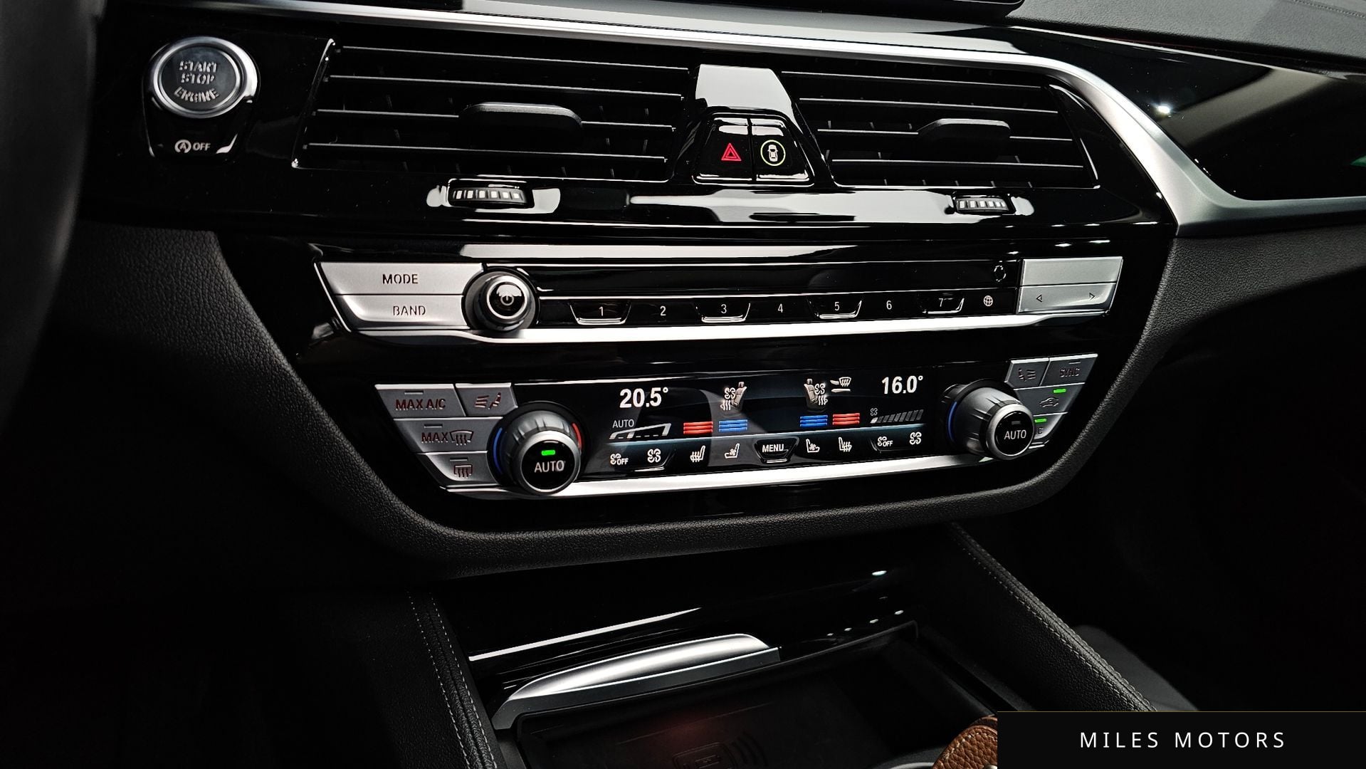 BMW 5시리즈 (G30) 2021 — миниатюра 16