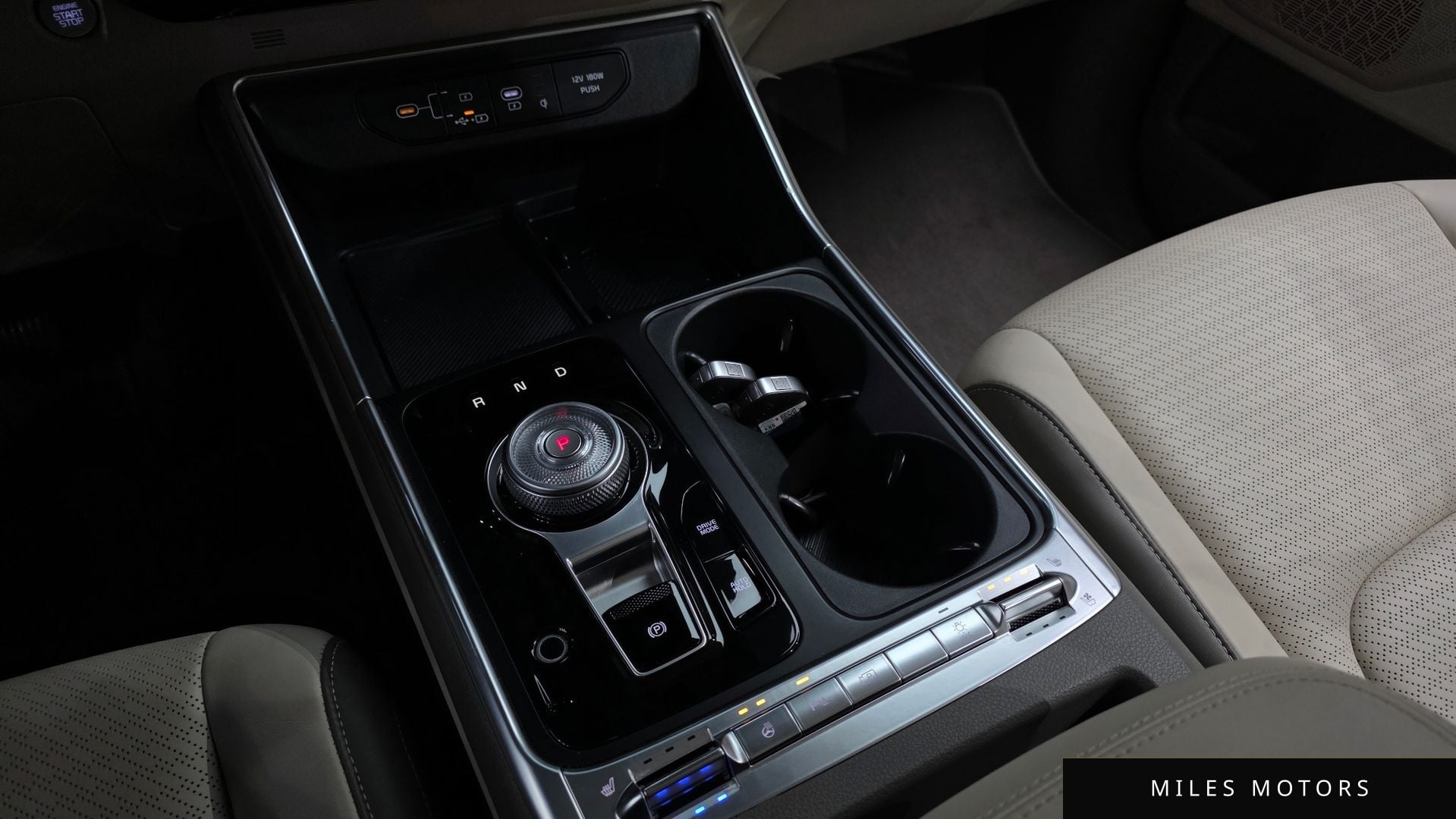 Kia Canival 2025 — миниатюра 9