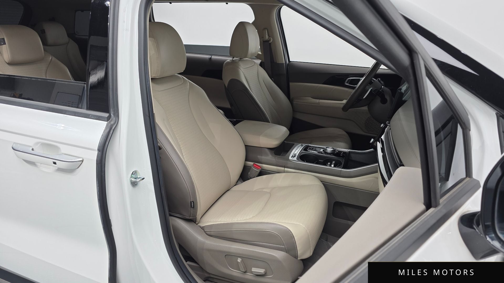 Kia Canival 2025 — миниатюра 10