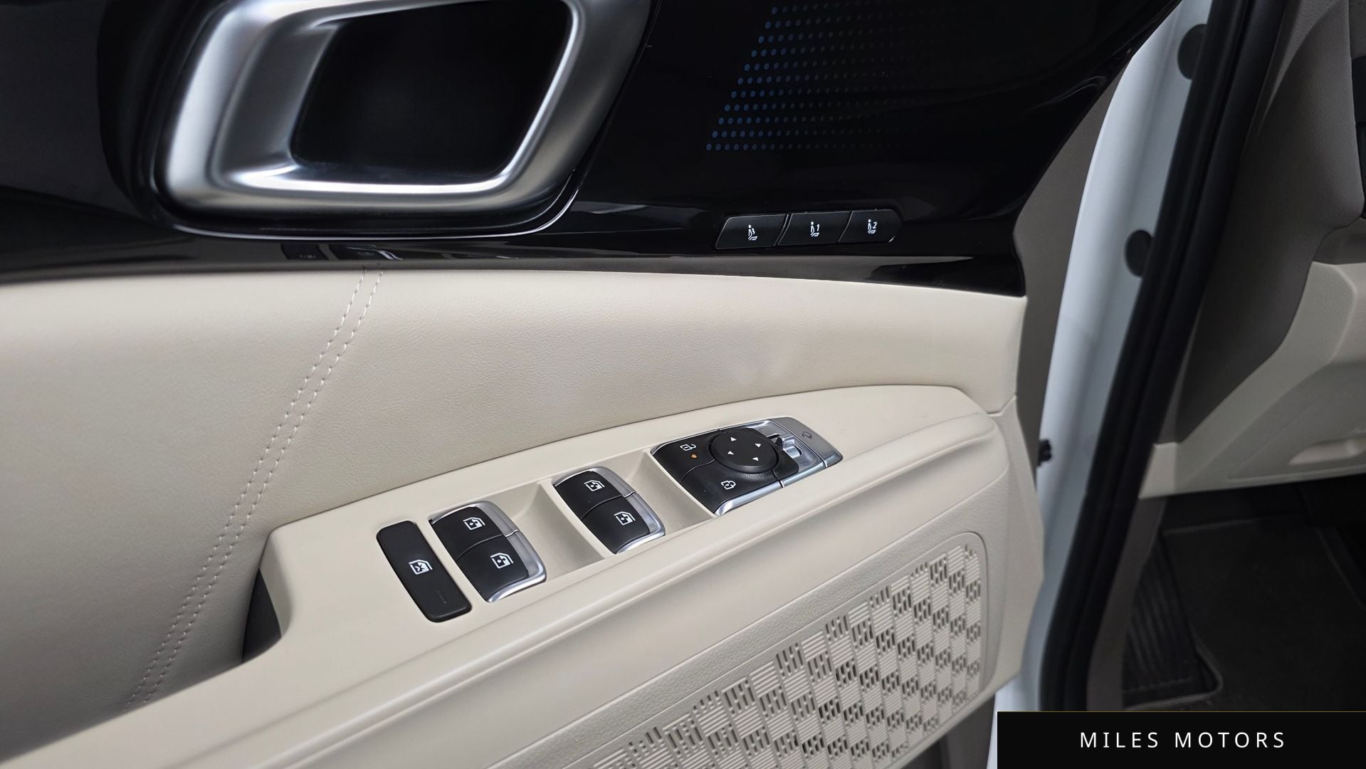 Kia Canival 2025 — миниатюра 18