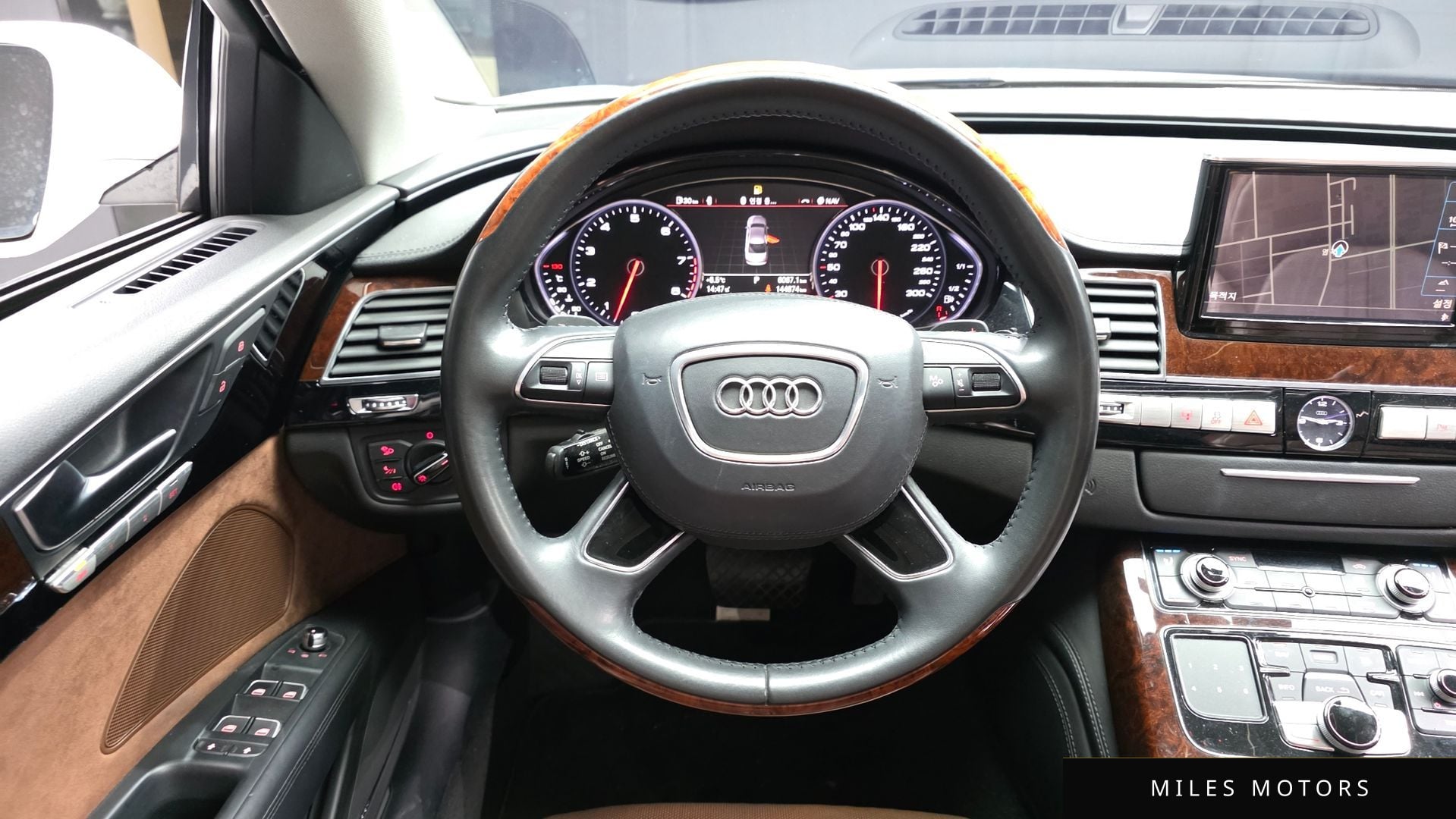 Audi A8 2012 — миниатюра 13