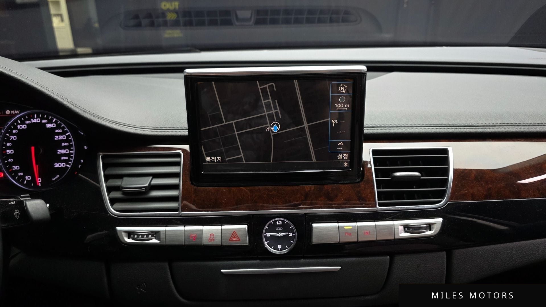 Audi A8 2012 — миниатюра 14