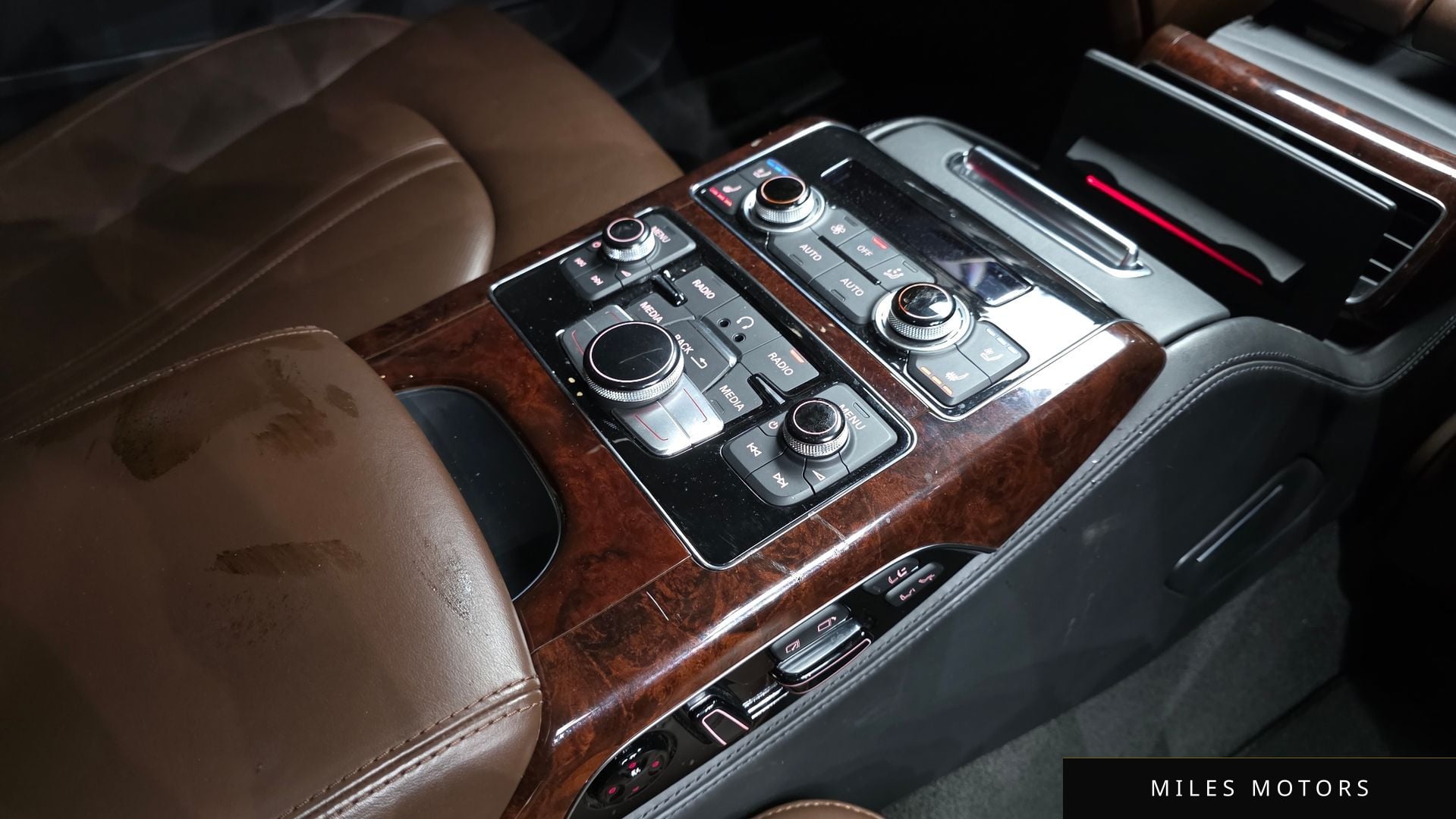 Audi A8 2012 — миниатюра 18
