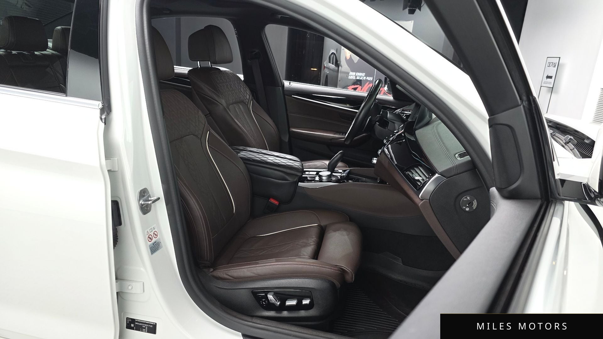 BMW 5 Series (G30) 2019 — миниатюра 9