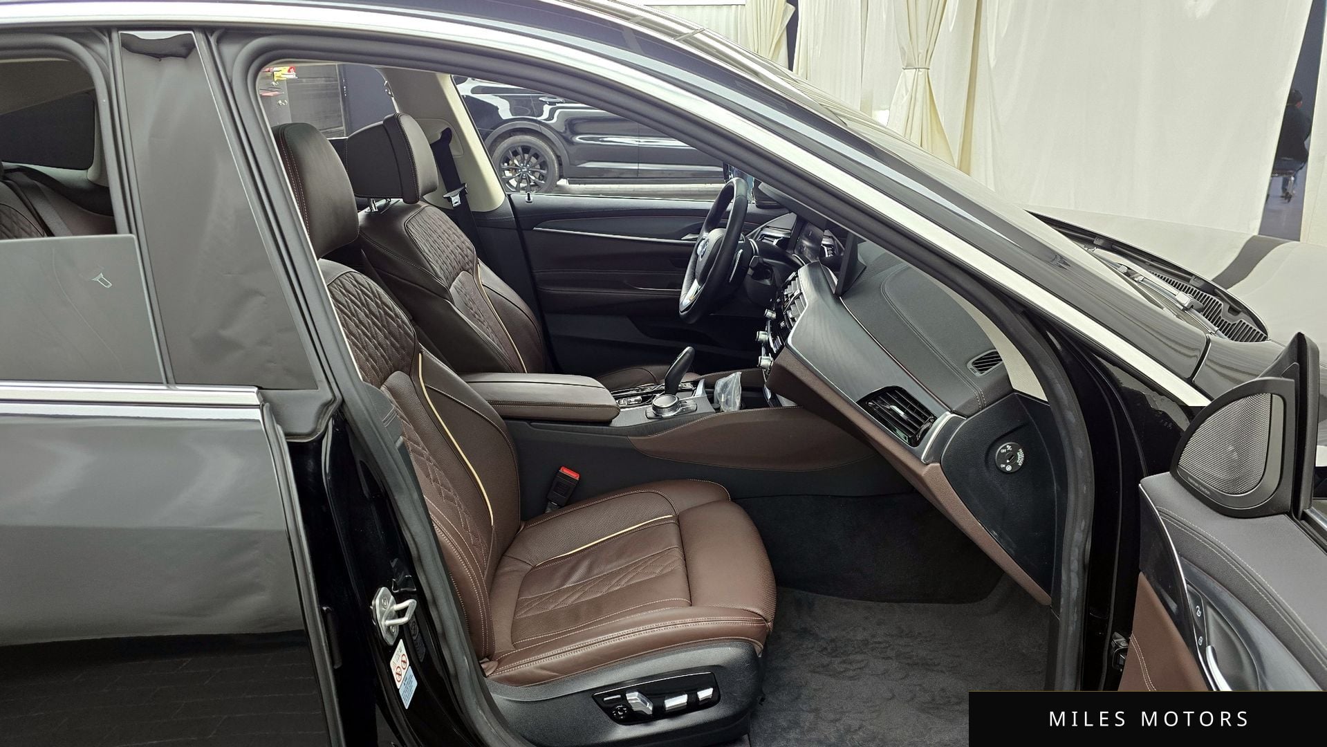 BMW 6 Series GT (G32) 2021 — миниатюра 11