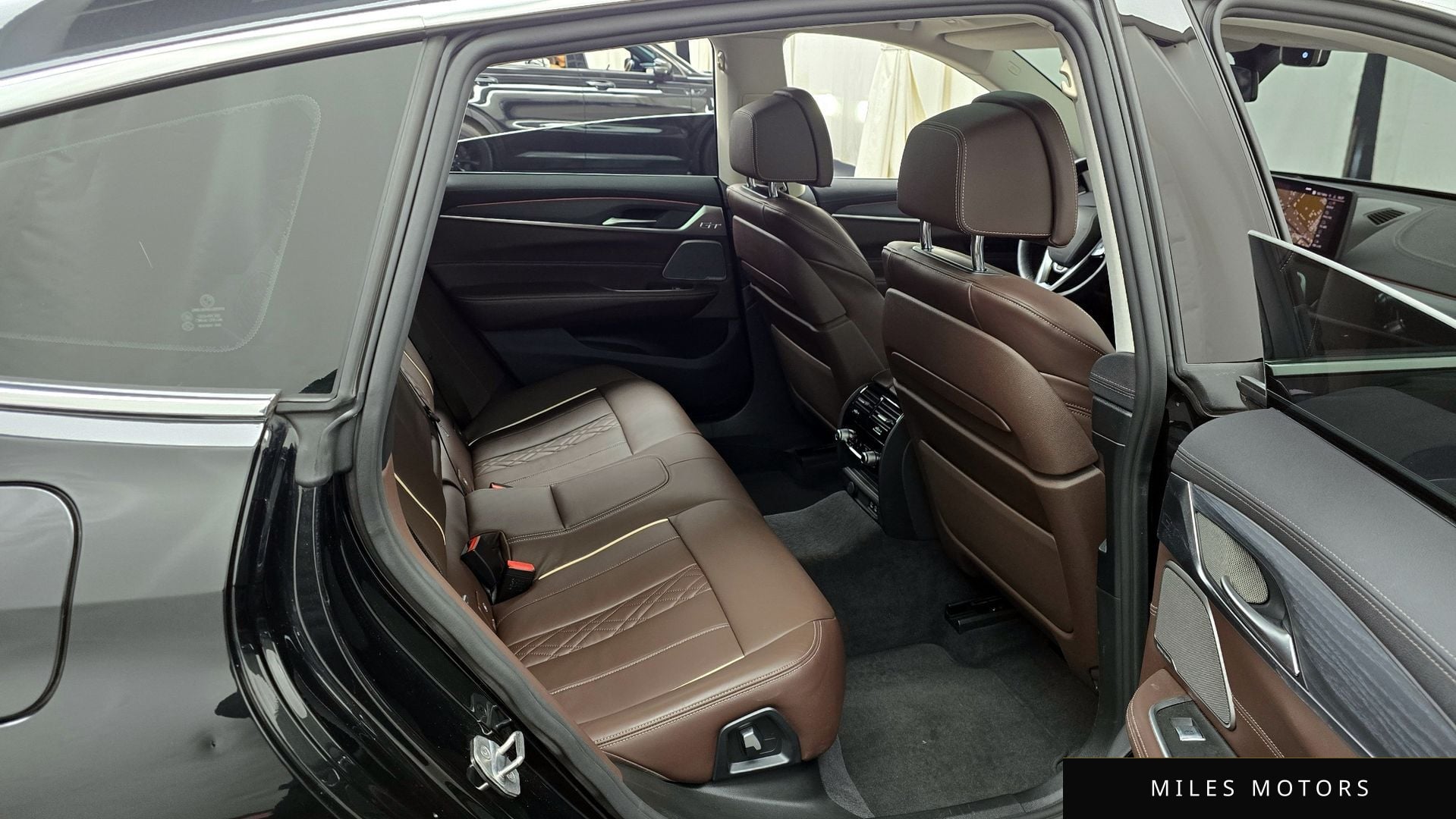 BMW 6 Series GT (G32) 2021 — миниатюра 12