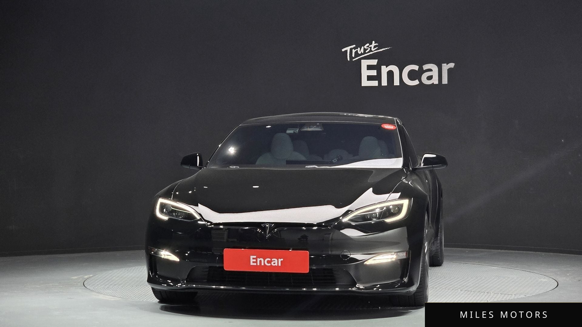 Tesla Model S 2023 — миниатюра 3