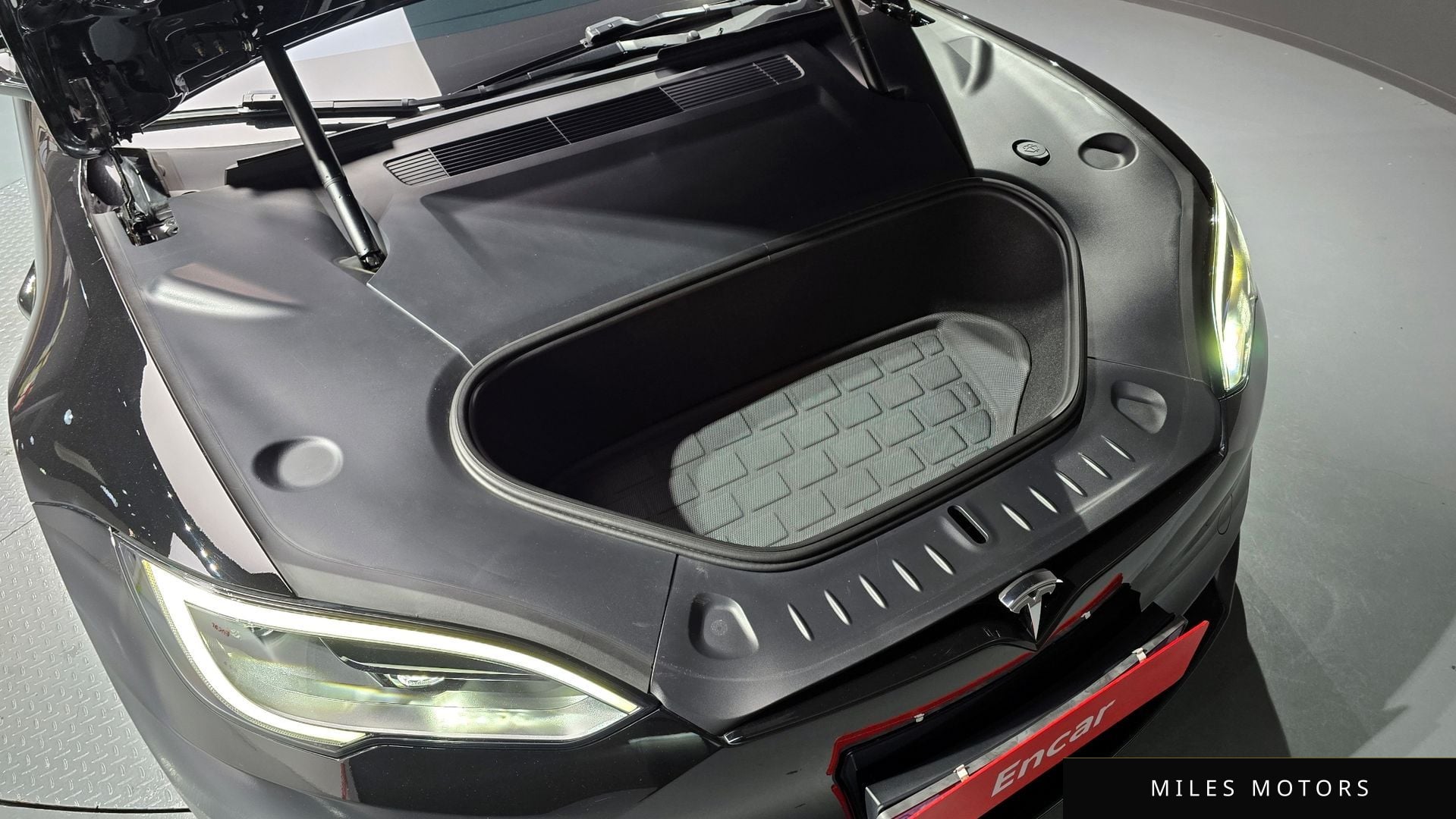 Tesla Model S 2023 — миниатюра 6