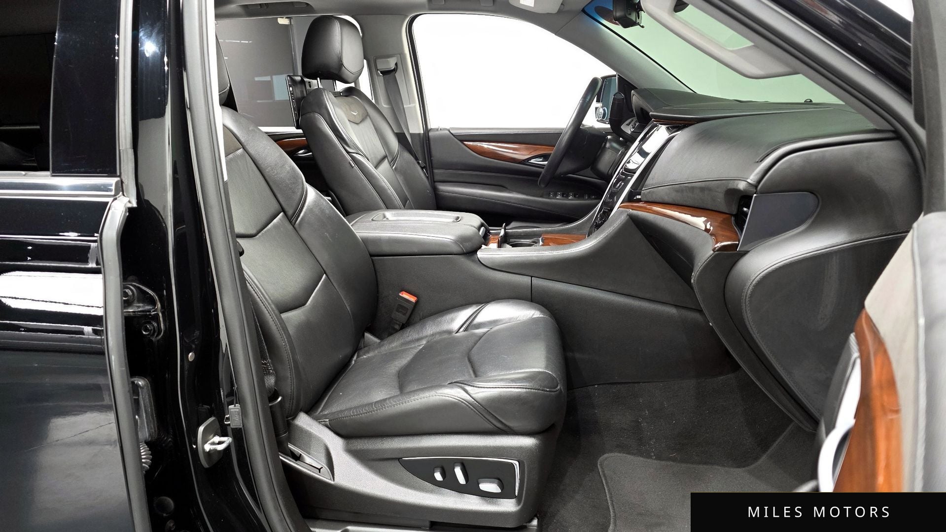 Cadillac 에스컬레이드 2018 — миниатюра 11