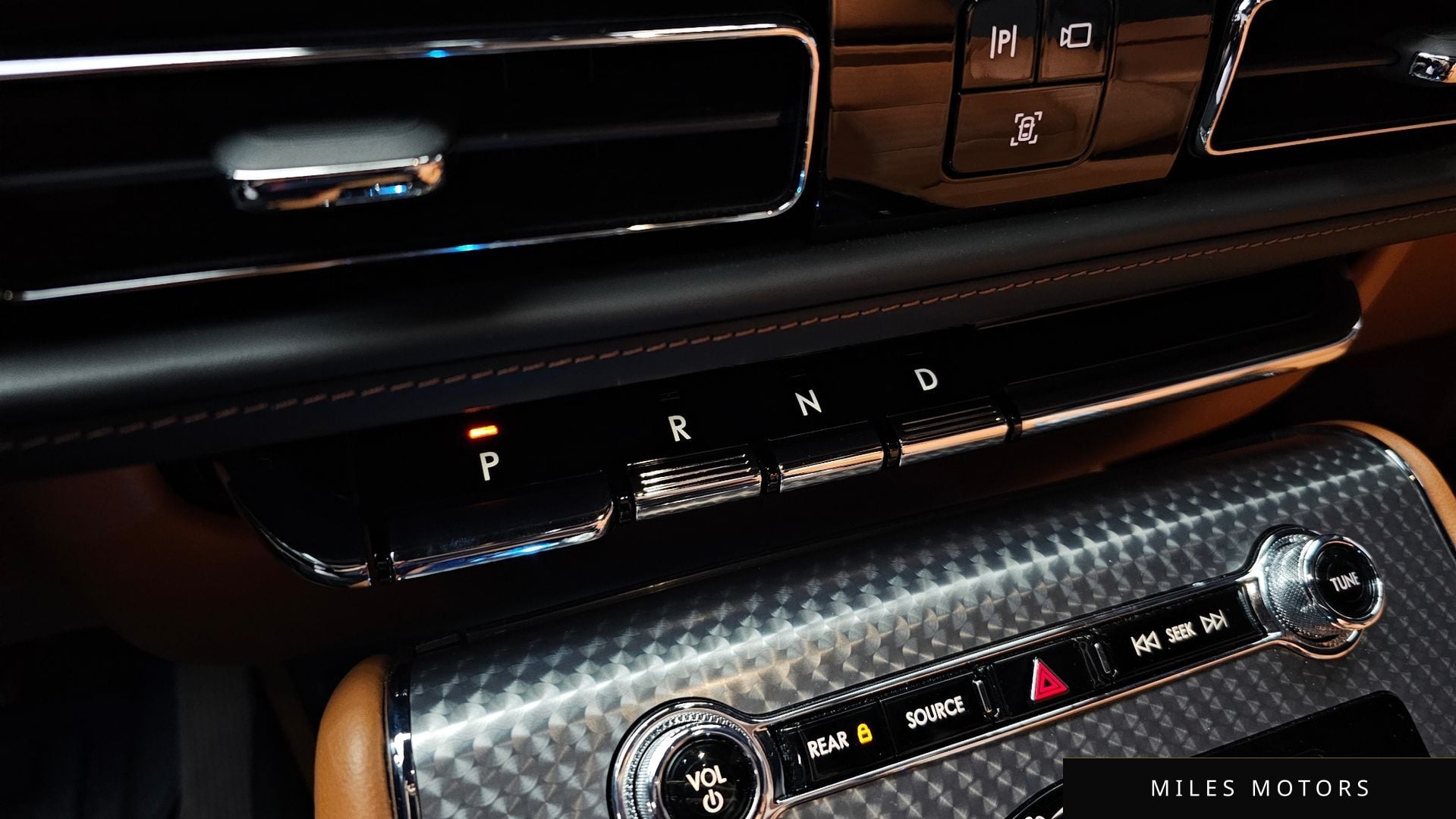 Lincoln Aviator 2023 — миниатюра 9