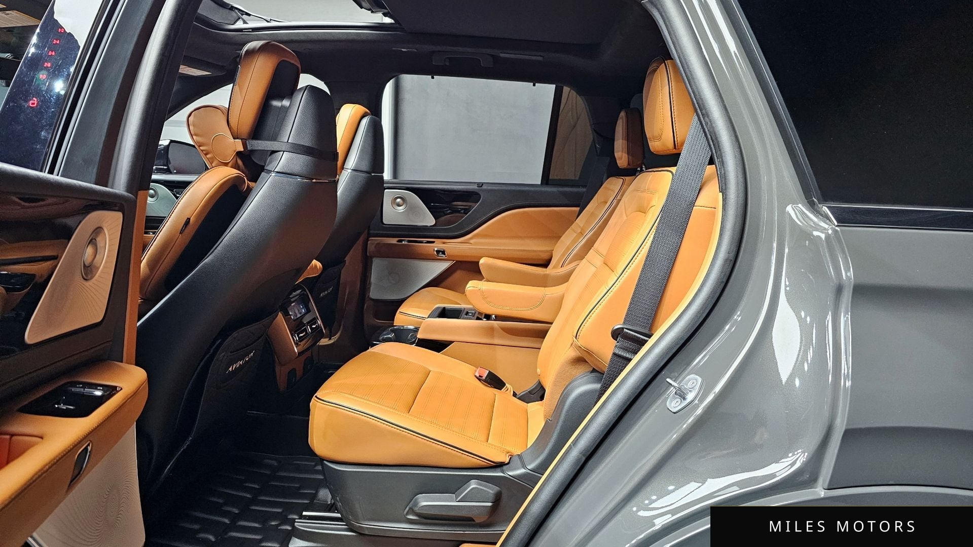Lincoln Aviator 2023 — миниатюра 12