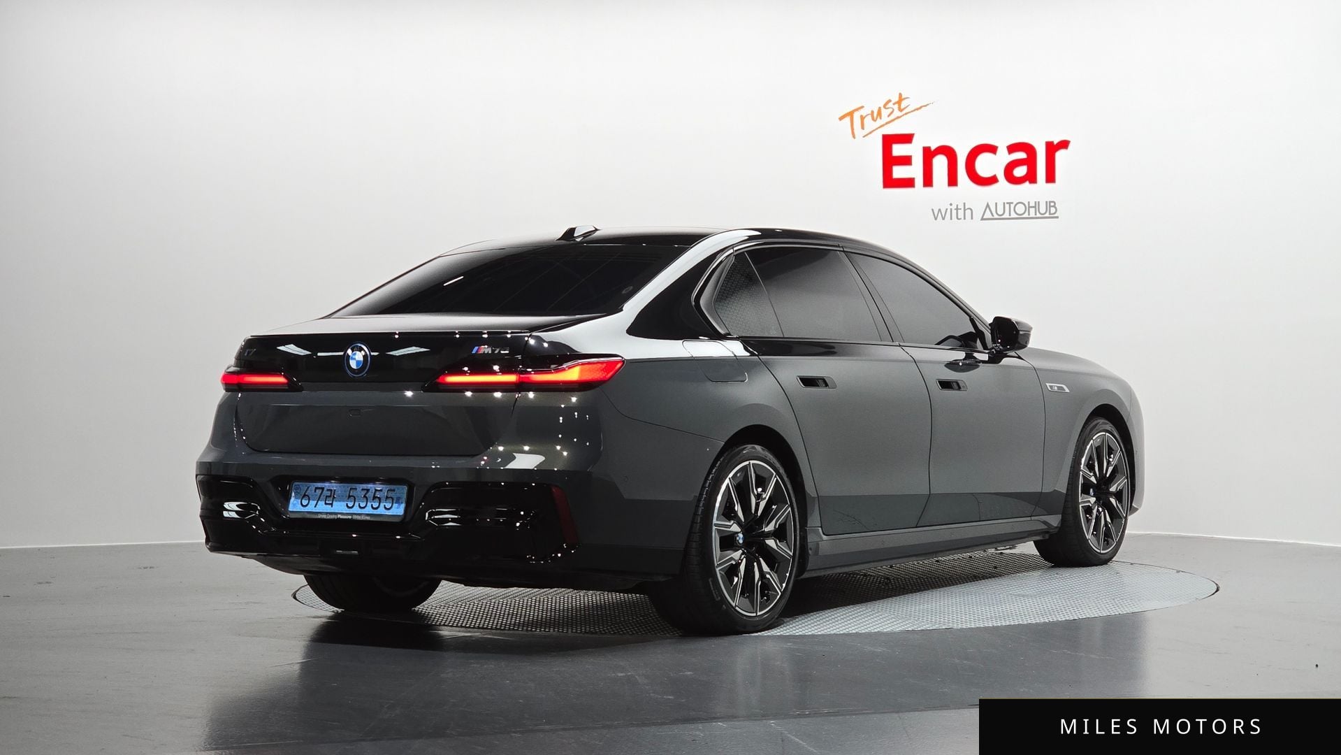 BMW i7 (G70) 2025 — миниатюра 2