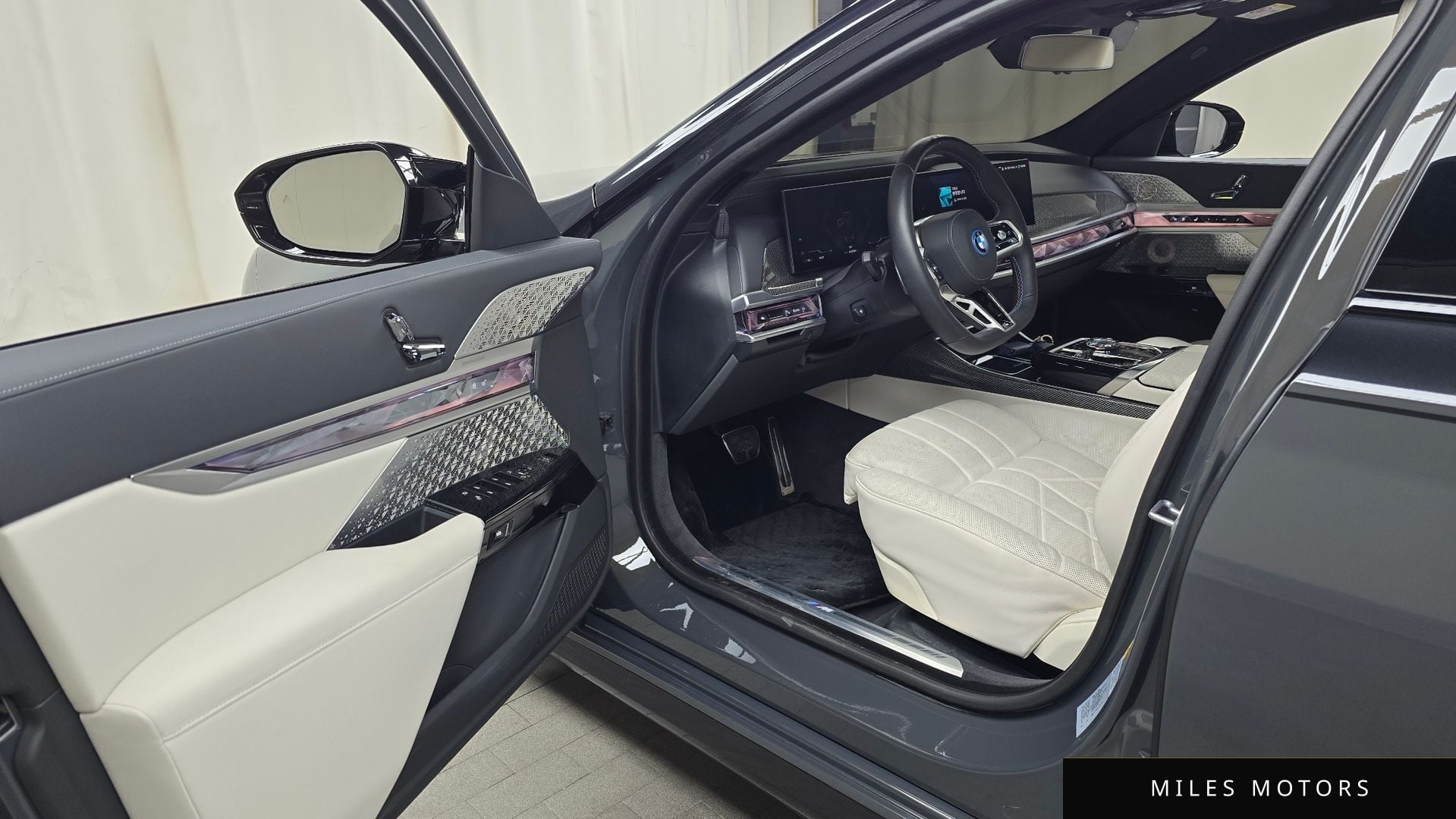BMW i7 (G70) 2025 — миниатюра 10
