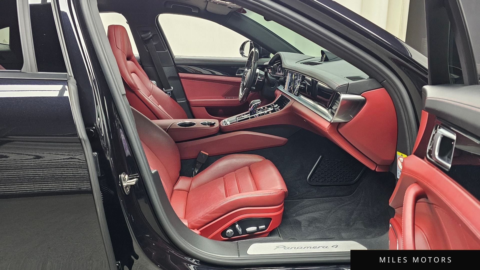 Porsche Panamera 2020 — миниатюра 11