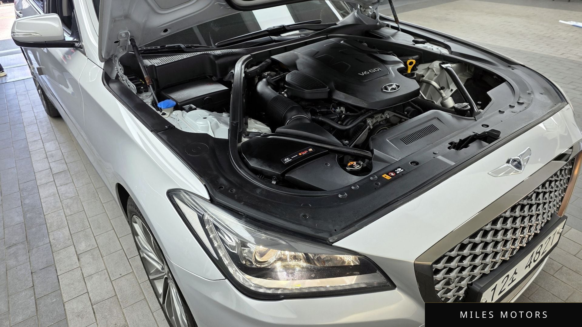 Hyundai Genesis 2014 — миниатюра 6