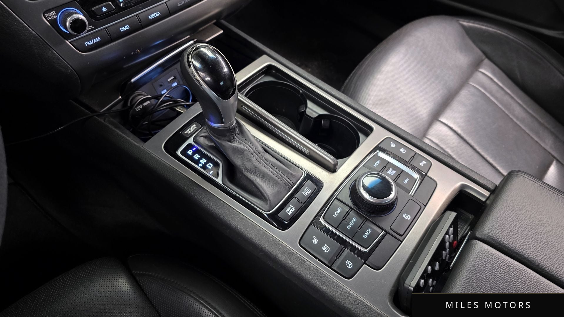 Hyundai Genesis 2014 — миниатюра 9
