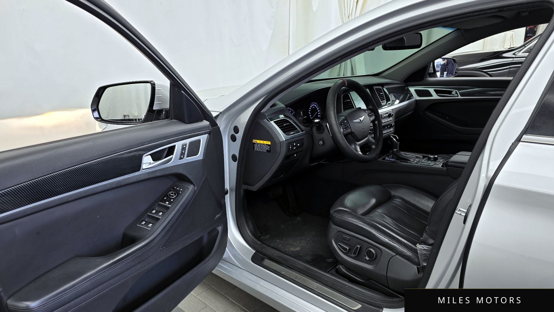 Hyundai Genesis 2014 — миниатюра 10