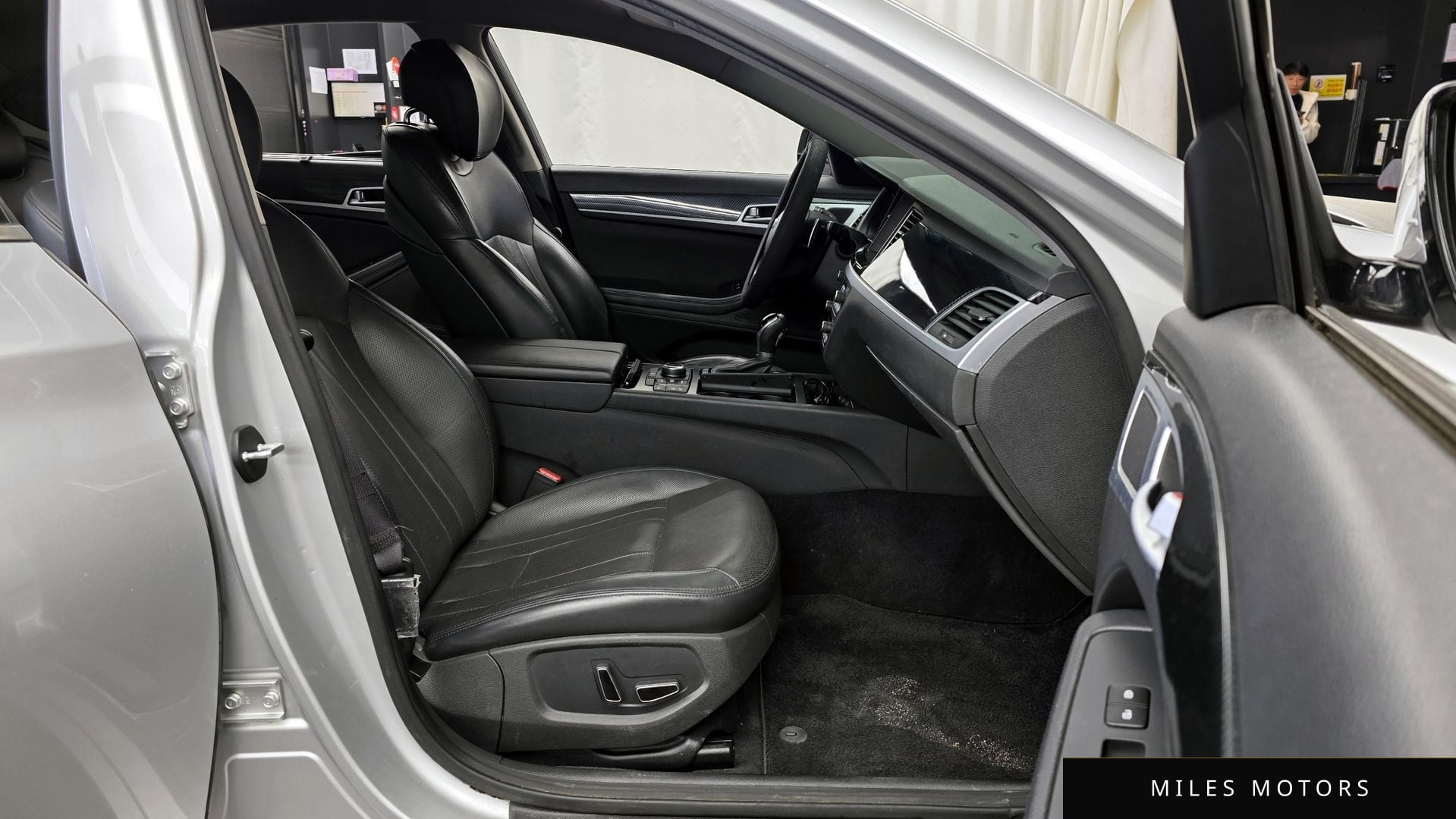 Hyundai Genesis 2014 — миниатюра 11