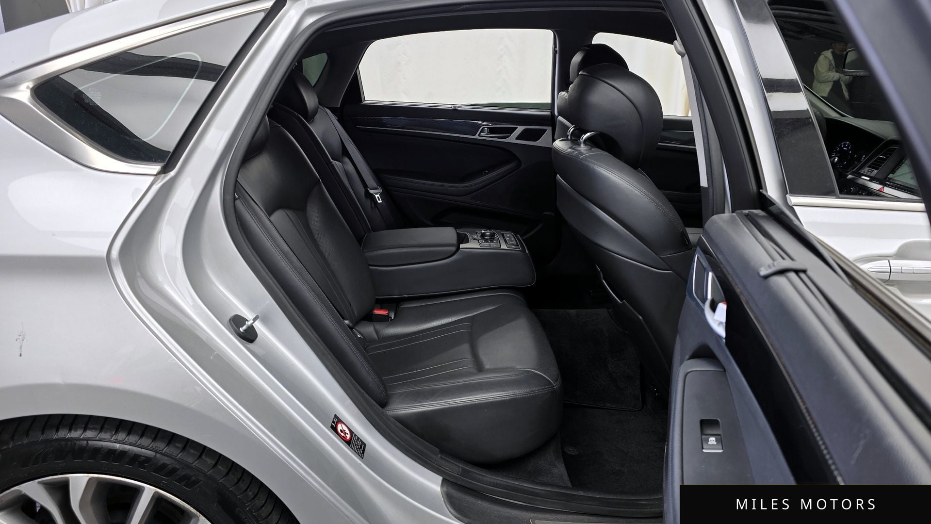 Hyundai Genesis 2014 — миниатюра 12