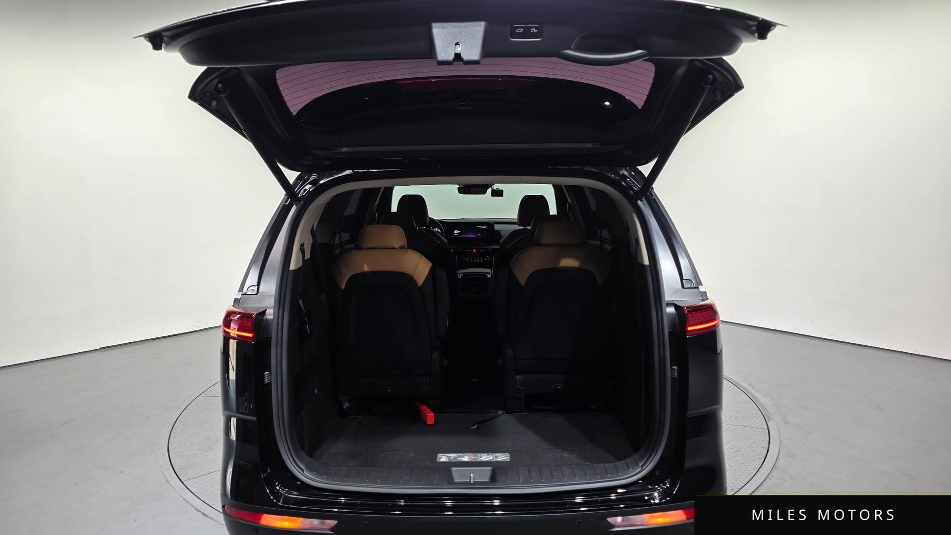 Kia Carnival 2022 — миниатюра 20