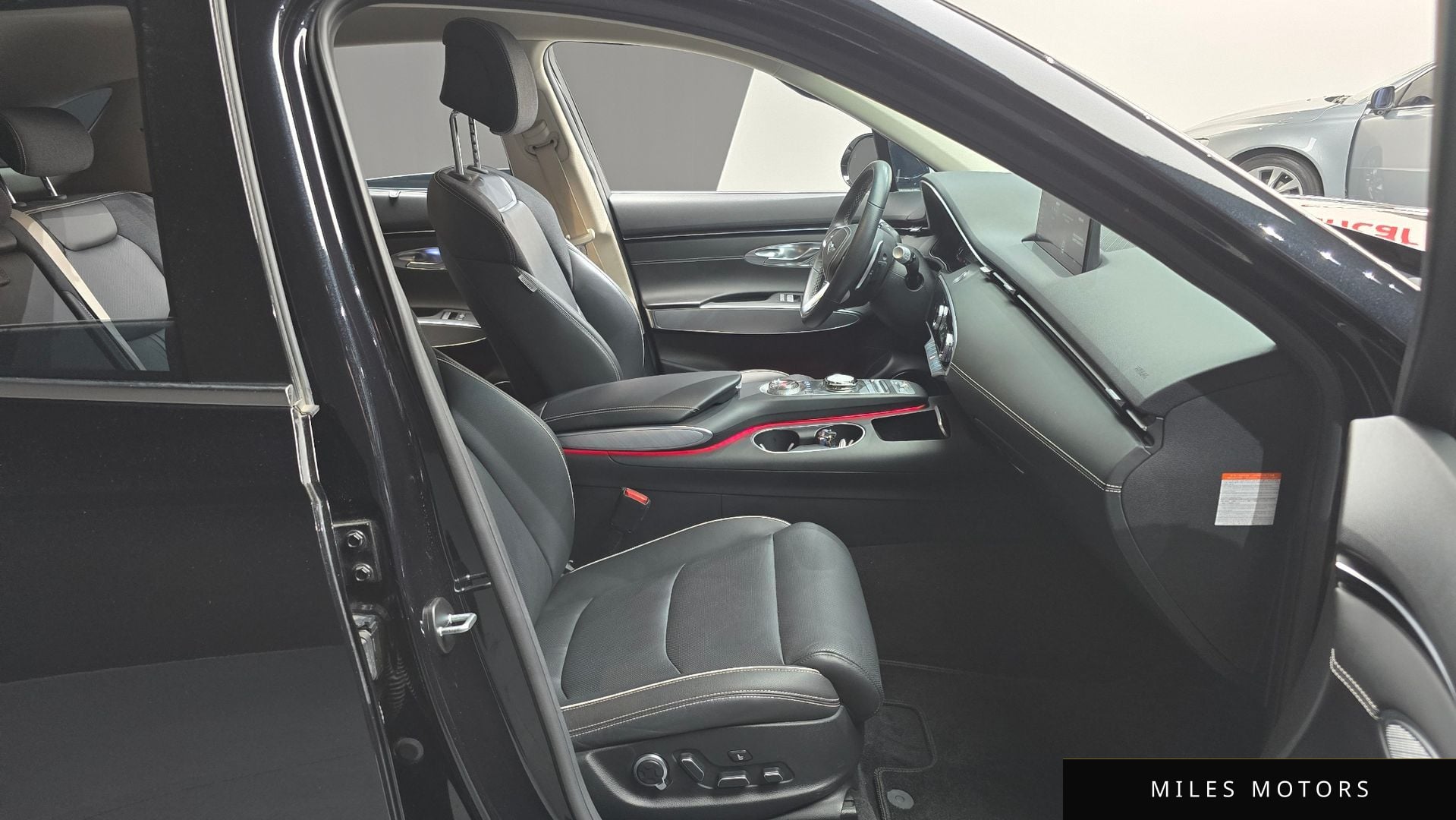 Genesis GV70 2022 — миниатюра 10