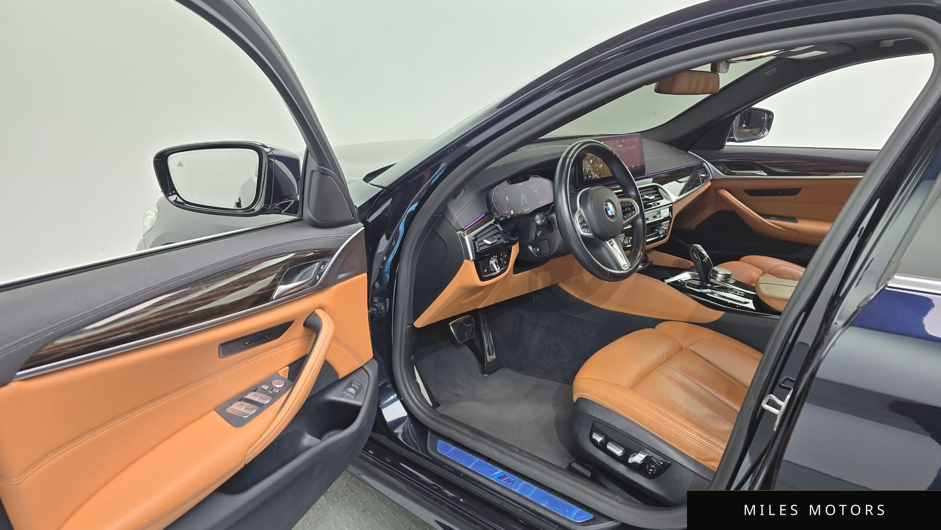 BMW 5 Series (G30) 2021 — миниатюра 10